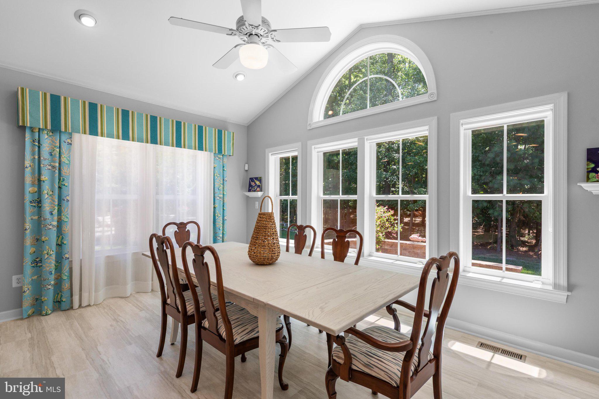 BAY FOREST CLUB - Residential