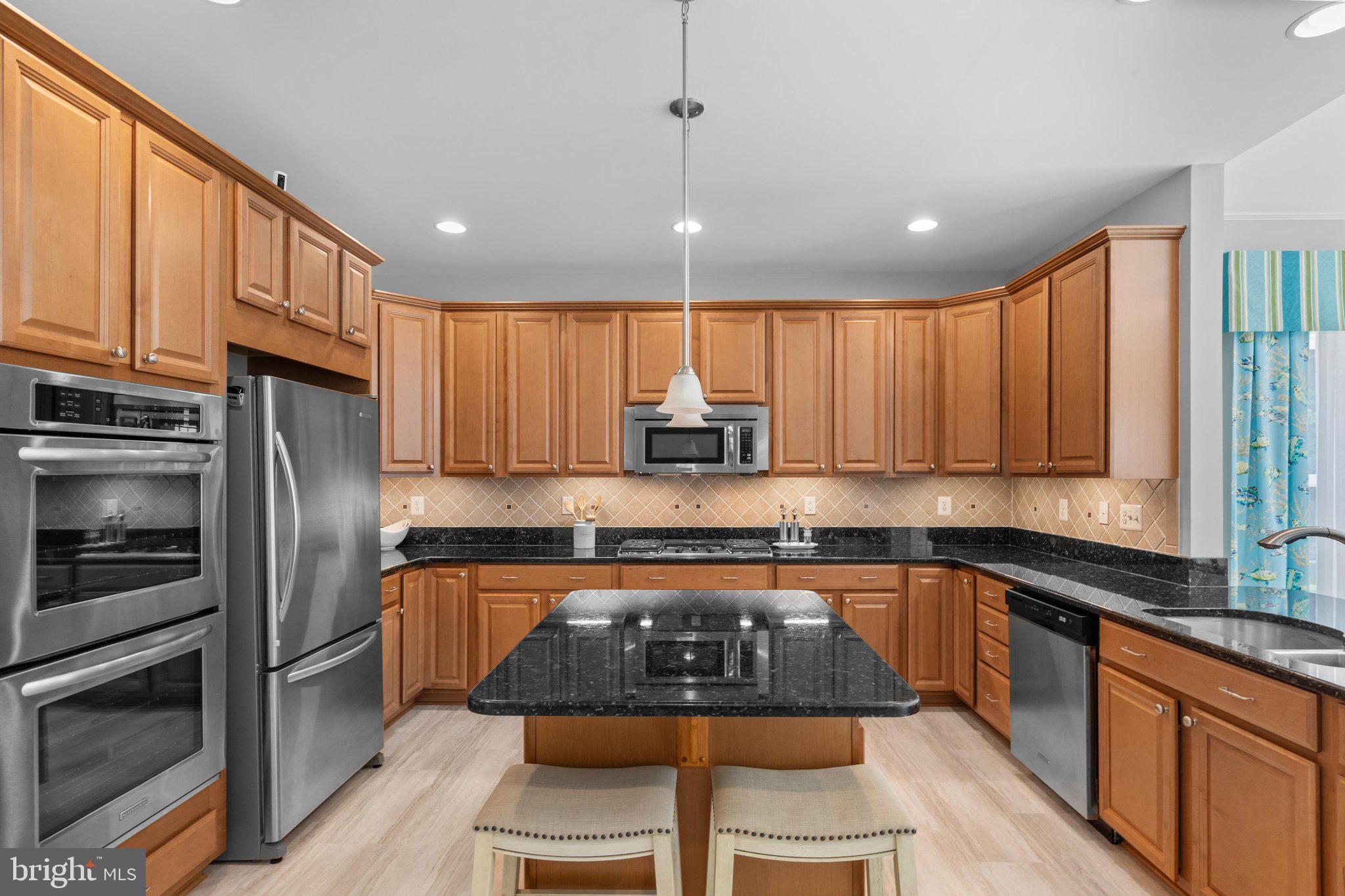 BAY FOREST CLUB - Residential