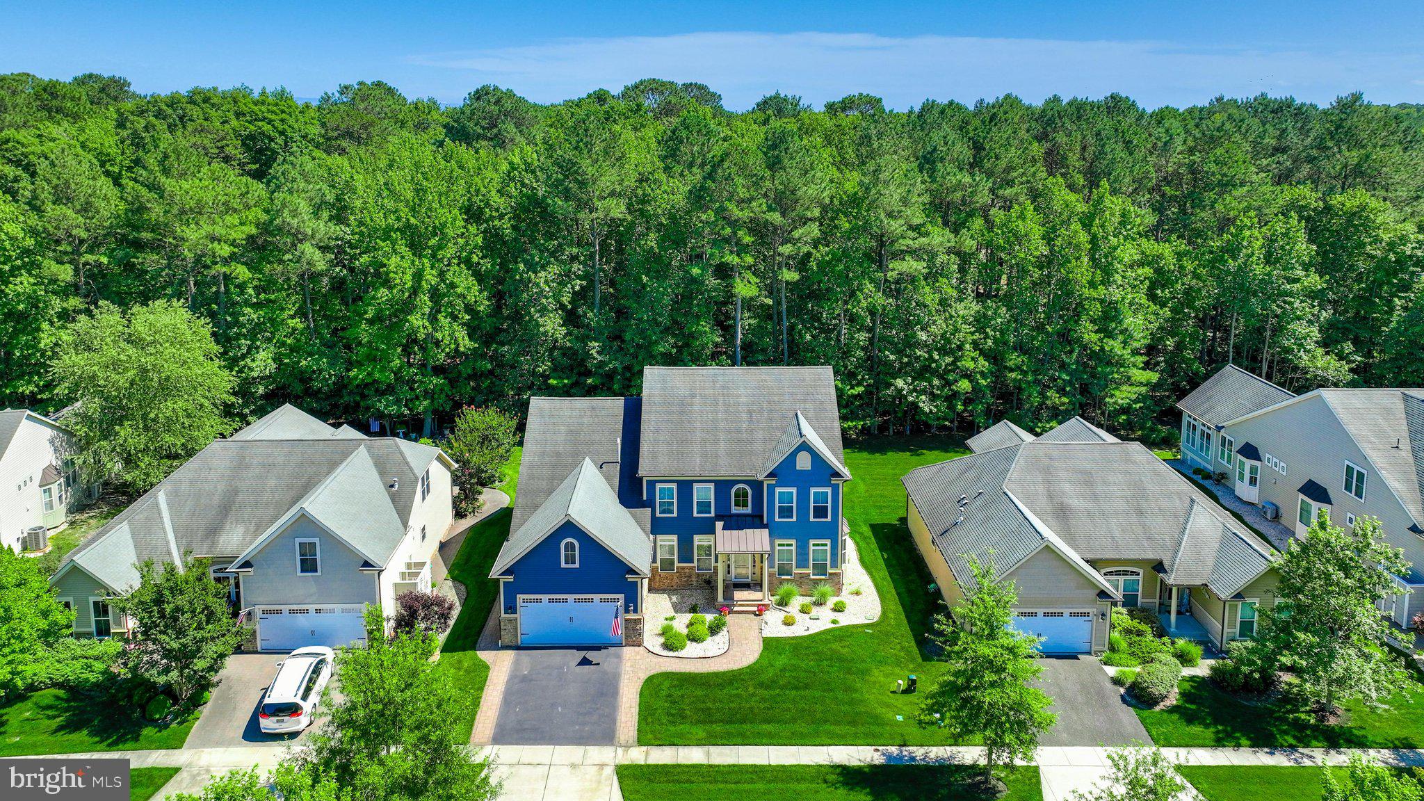 BAY FOREST CLUB - Residential