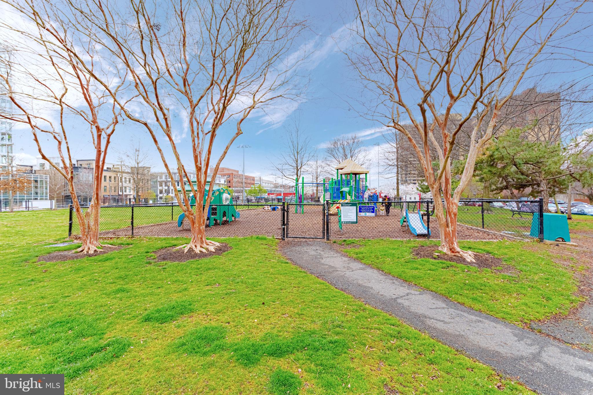 ABINGDON ROW - Residential Lease