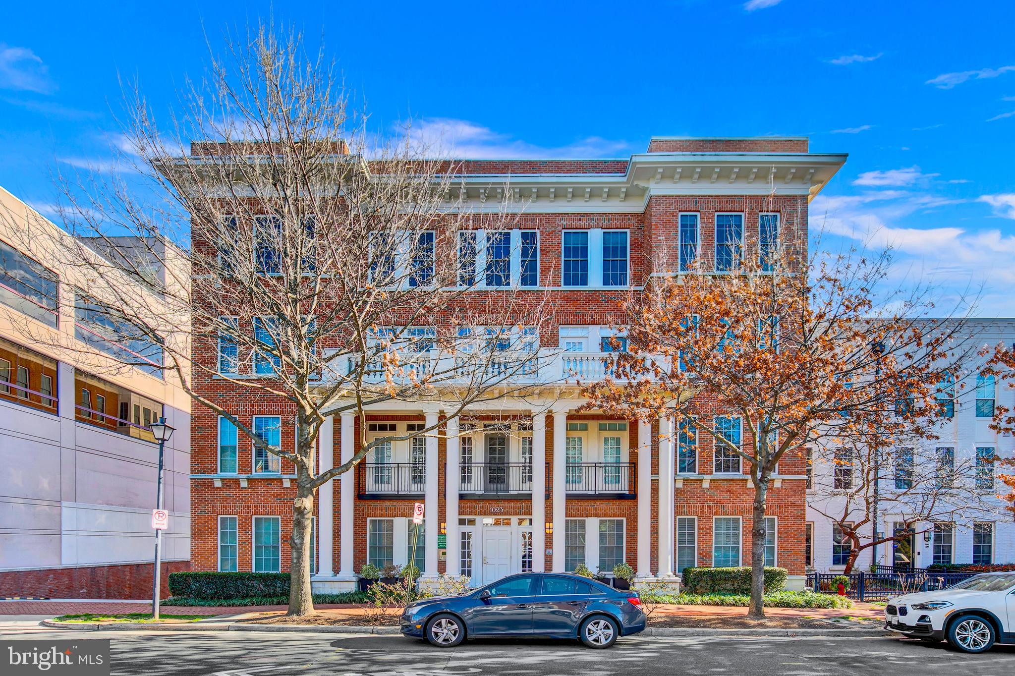 ABINGDON ROW - Residential Lease