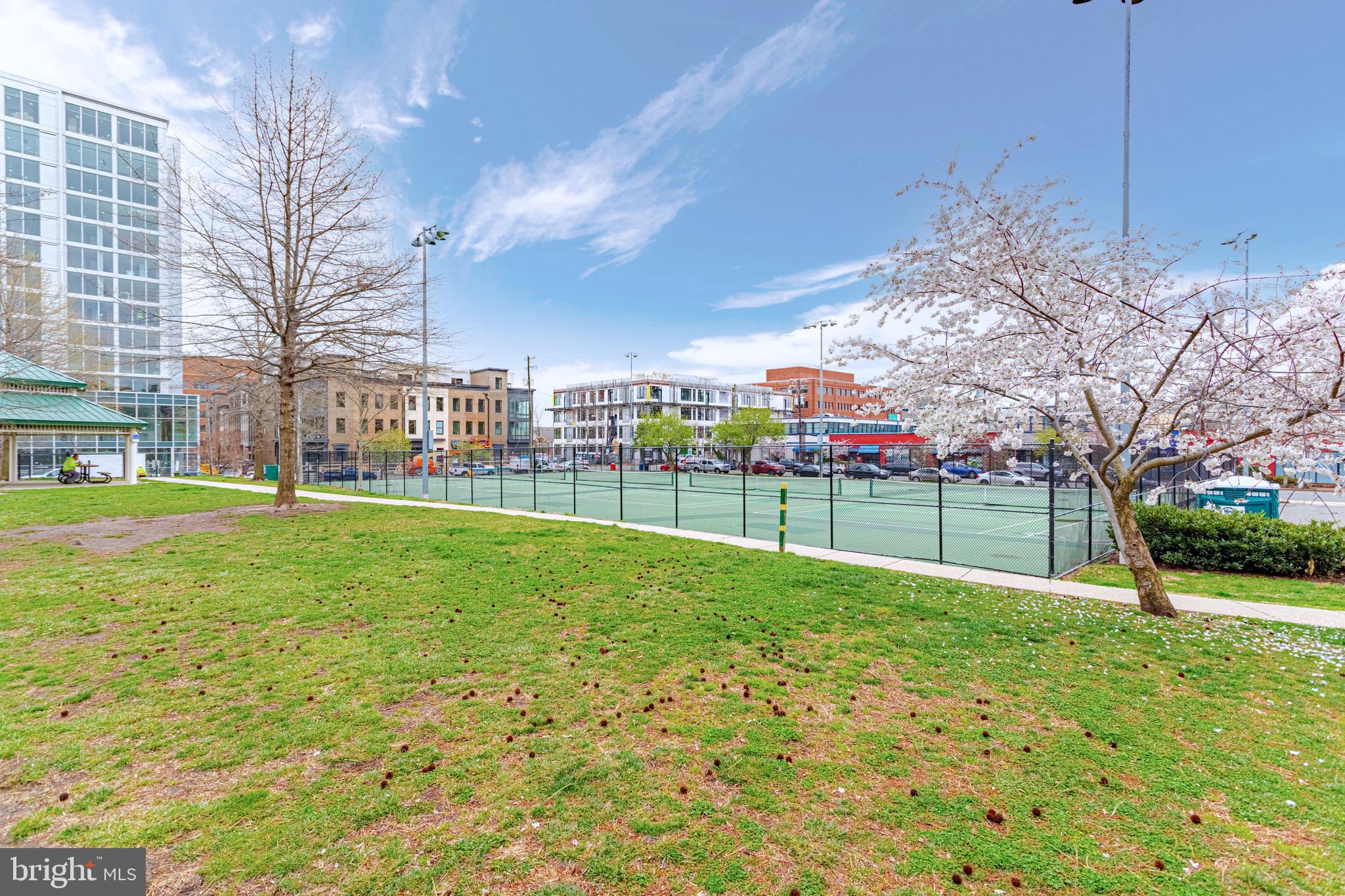 ABINGDON ROW - Residential Lease