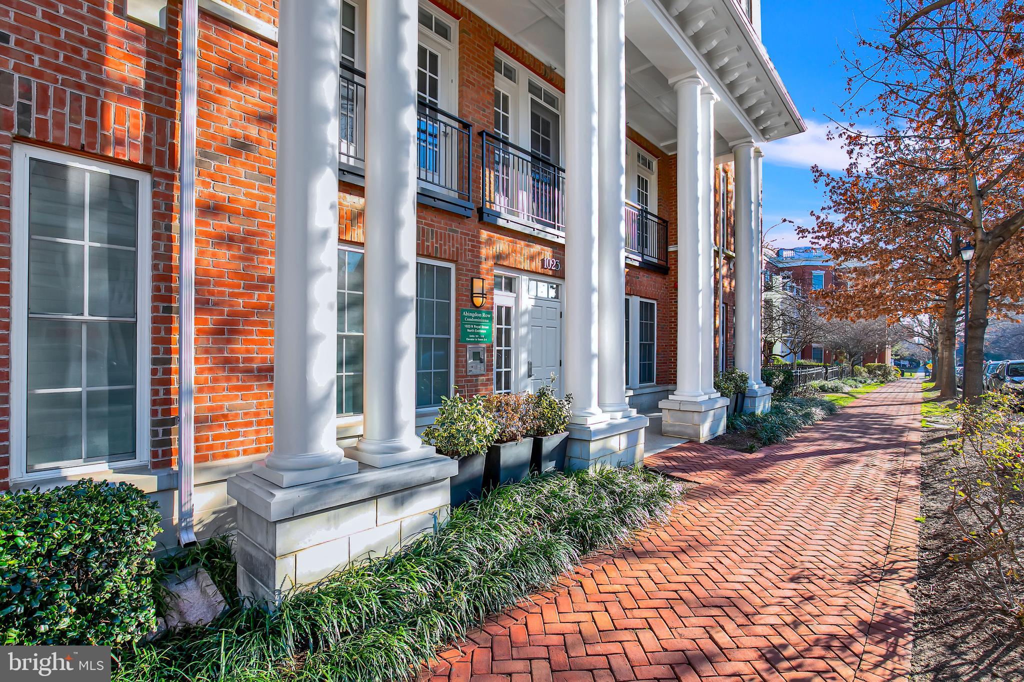 ABINGDON ROW - Residential Lease