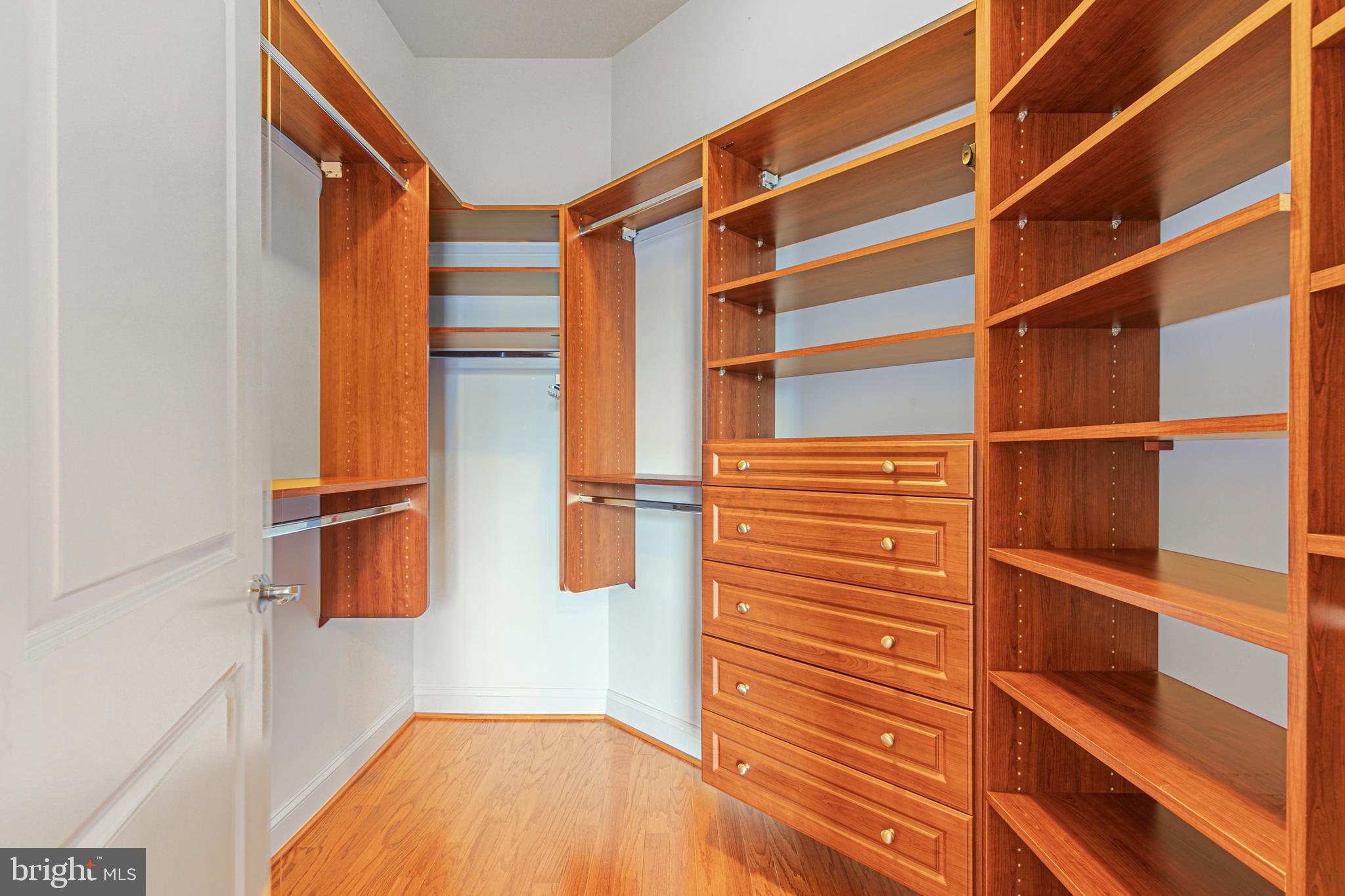 ABINGDON ROW - Residential Lease