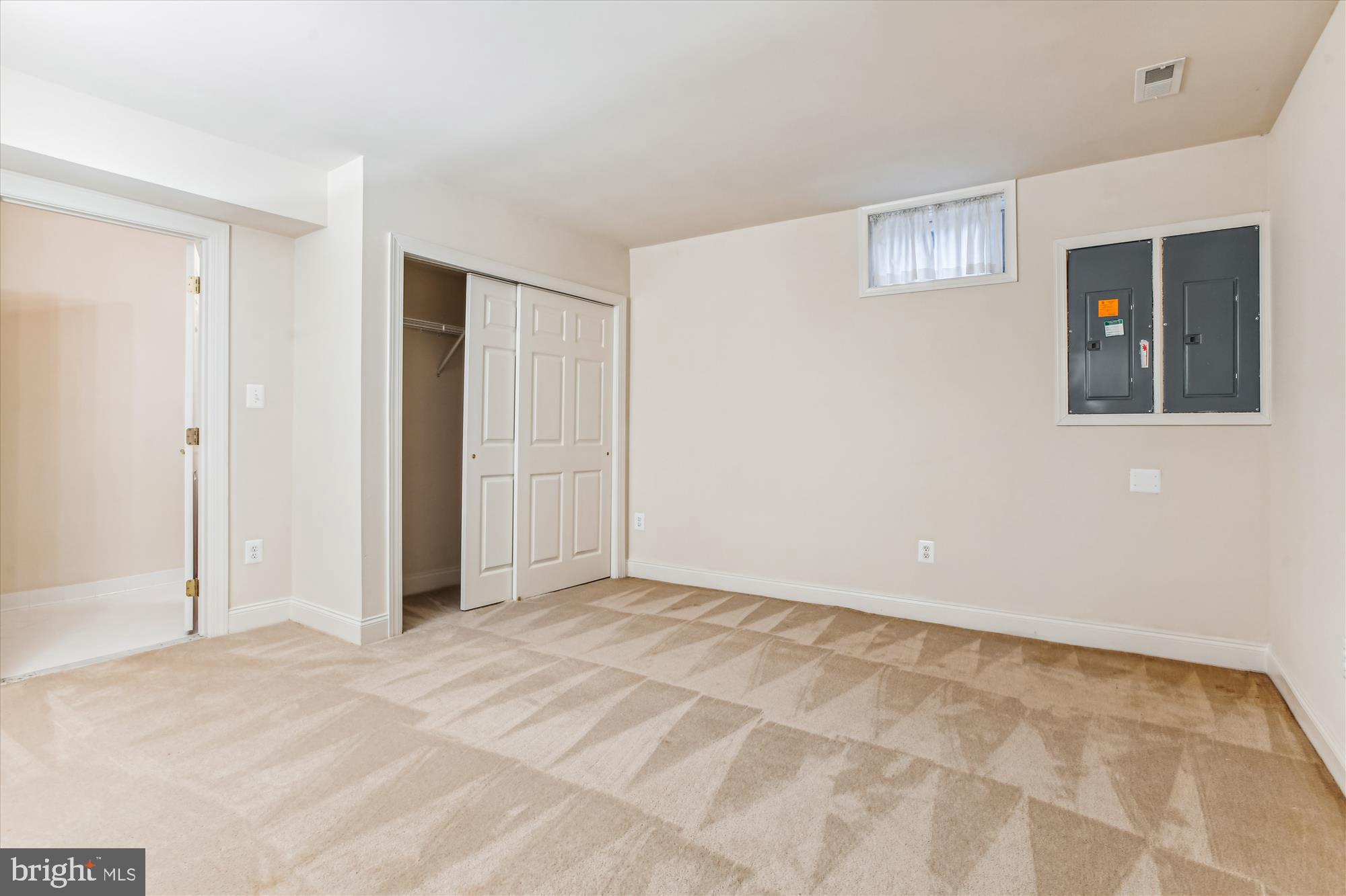 HUNT VALLEY CHASE - Residential
