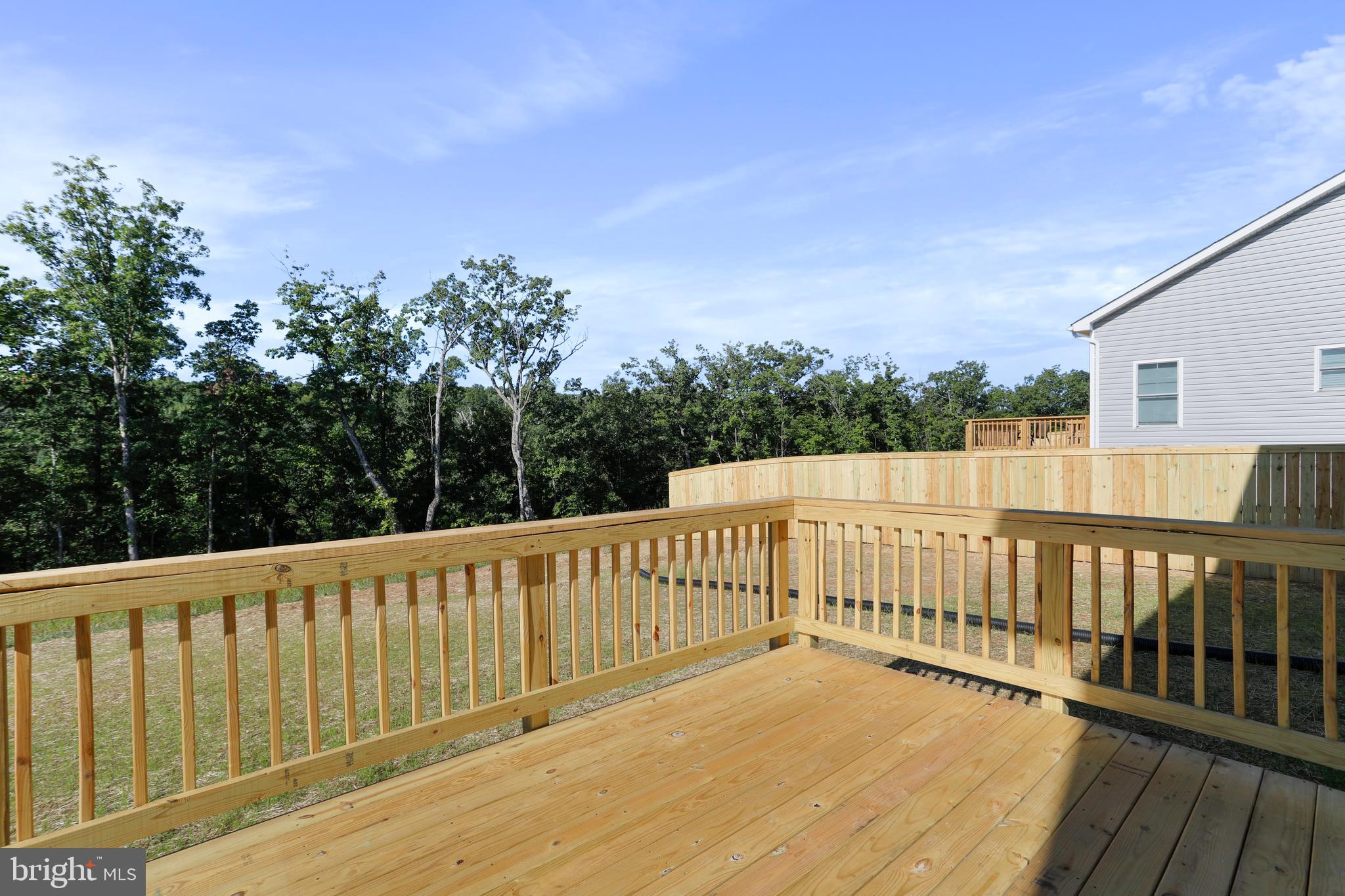 MIDDLE CREEK VISTAS - Residential