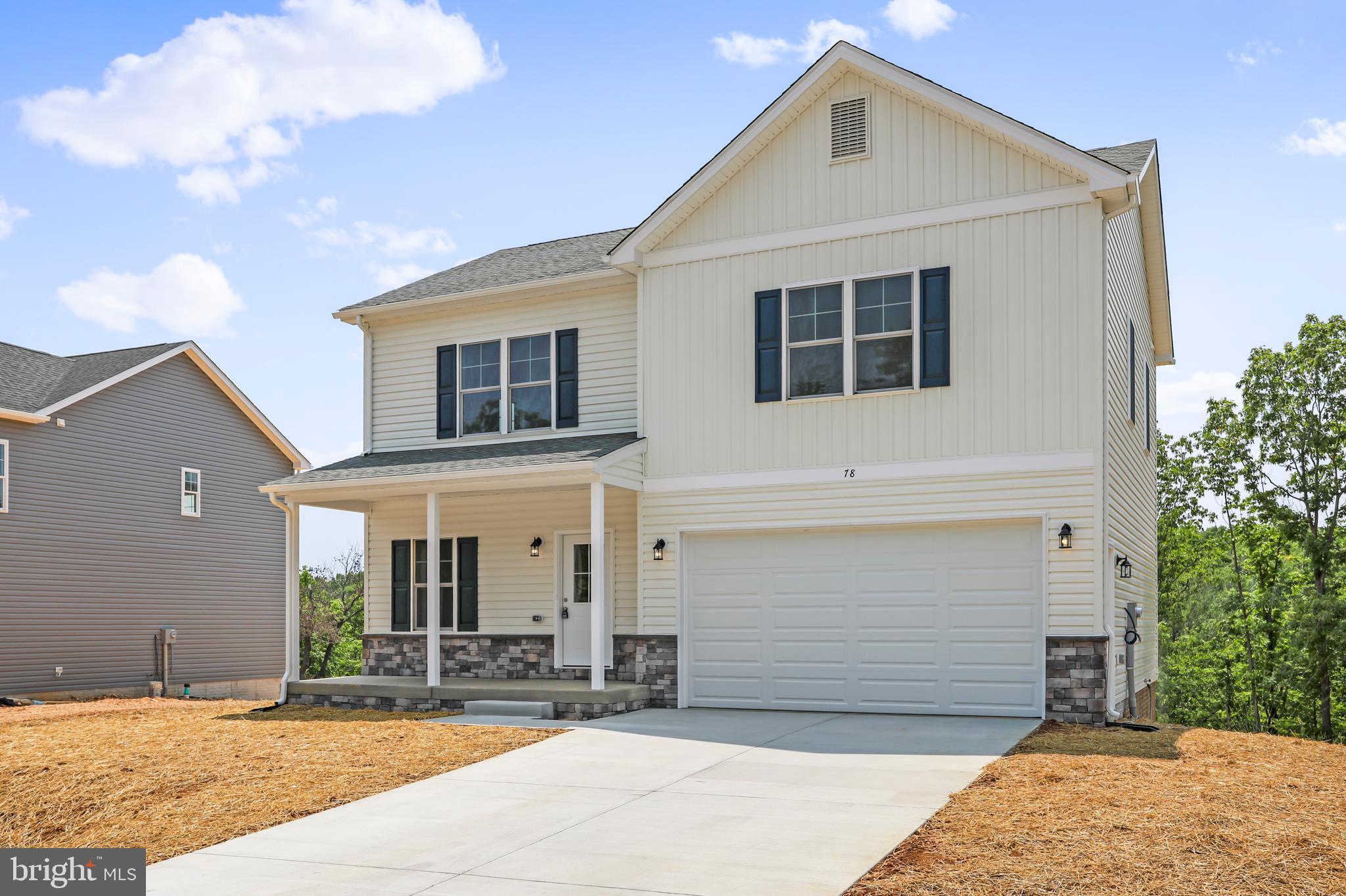 MIDDLE CREEK VISTAS - Residential