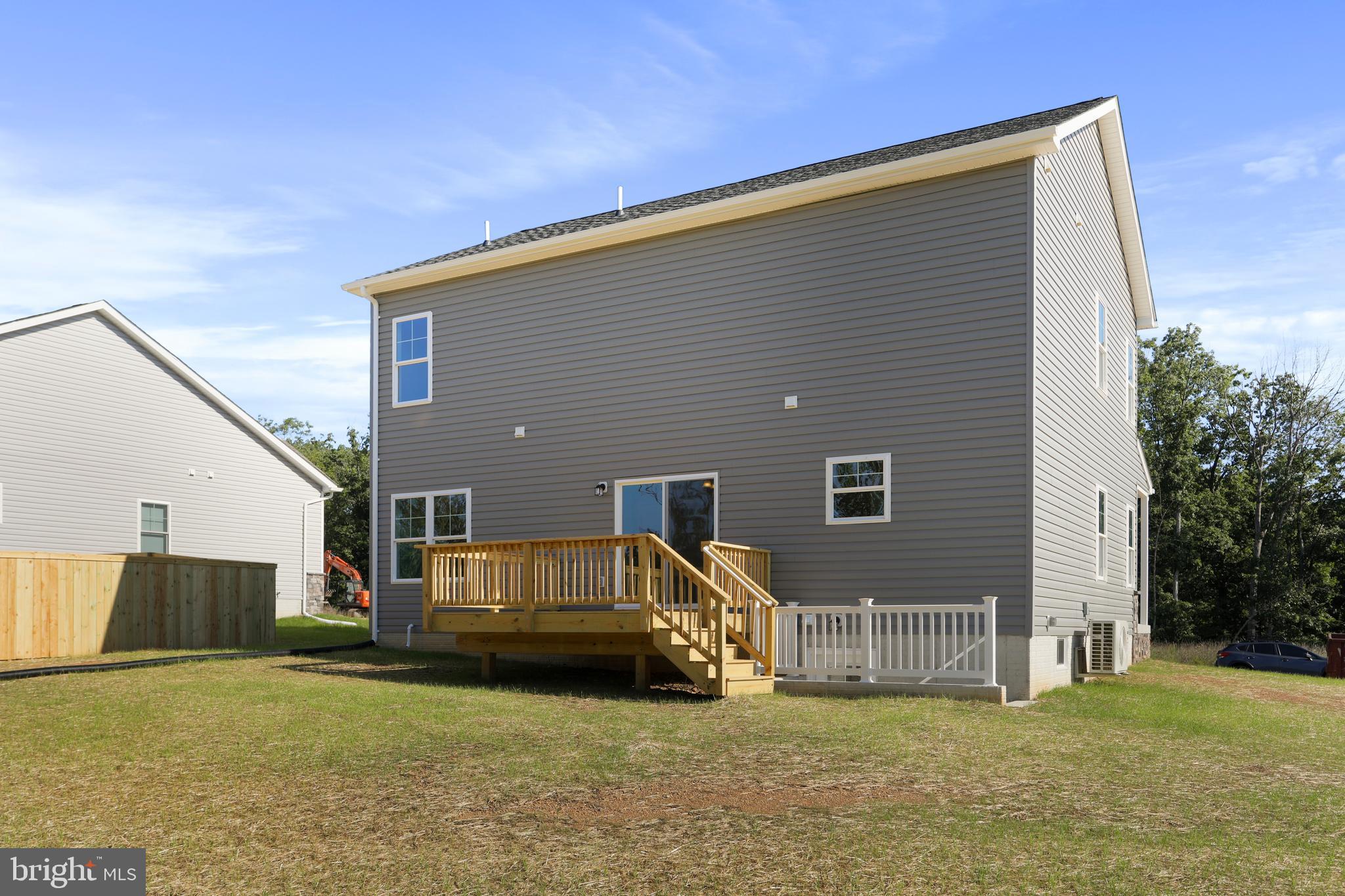 MIDDLE CREEK VISTAS - Residential