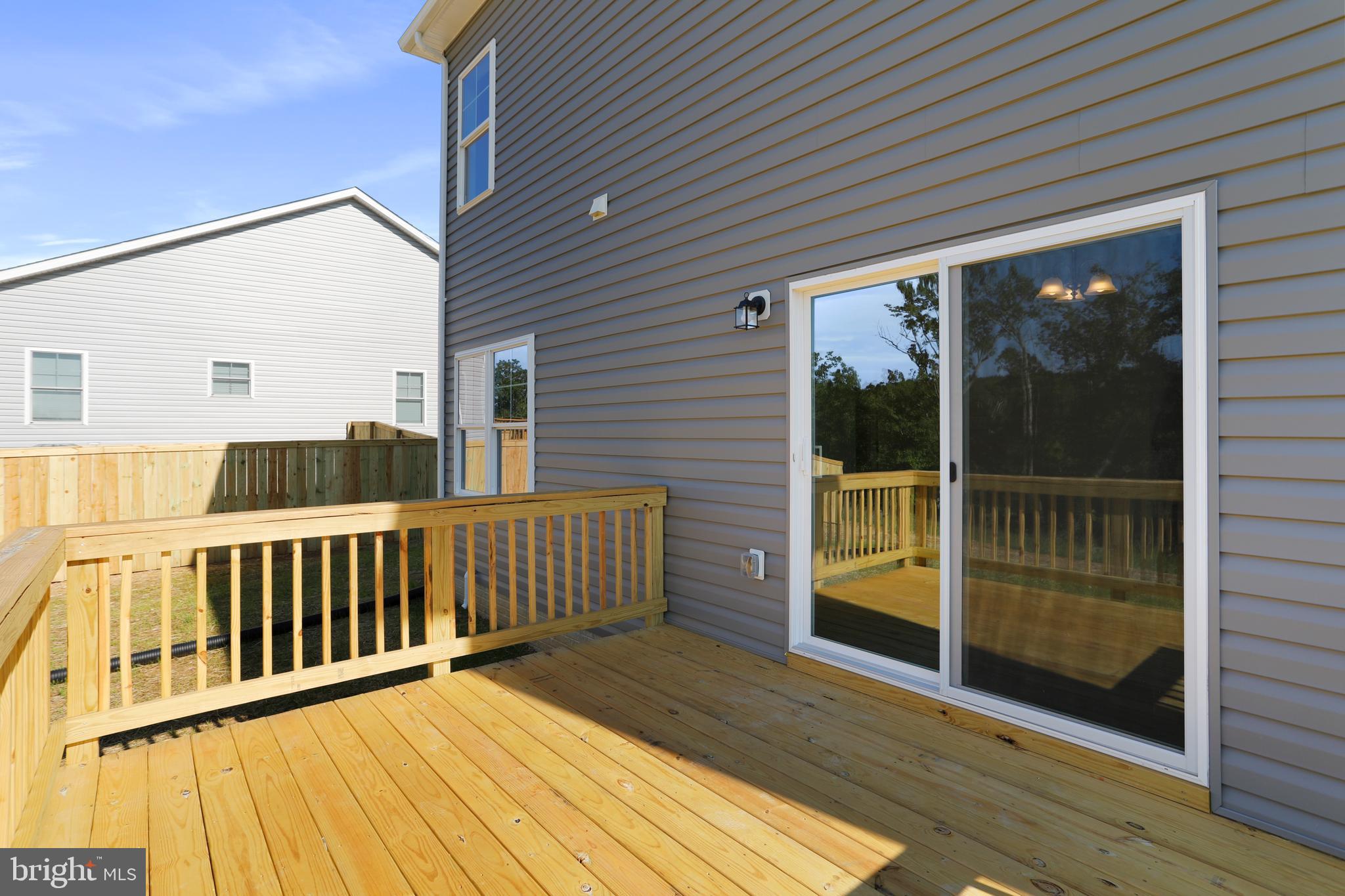 MIDDLE CREEK VISTAS - Residential