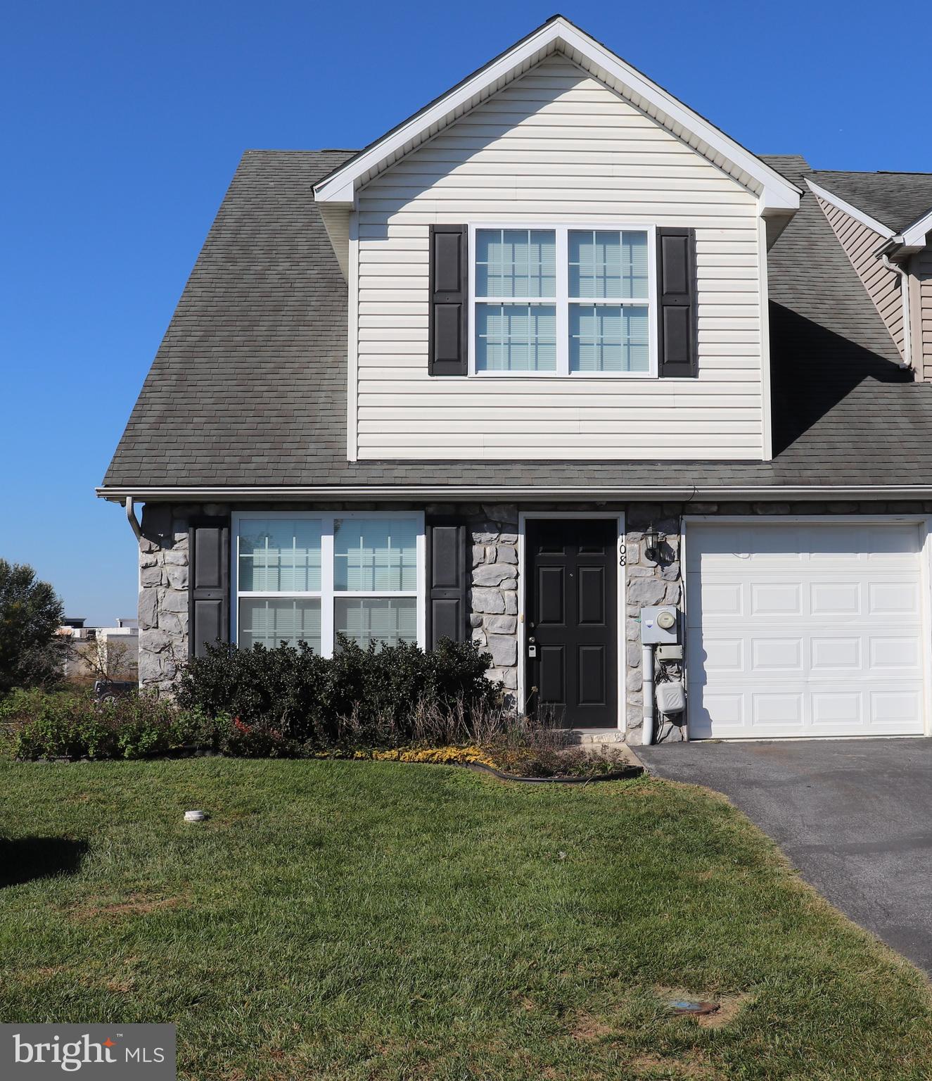 Custom designed by owner. This end unit is one of the larger ones here. One car garage, 3 bedrooms, and 2 and 1/2 baths. Has a primary bedroom on the main floor.  Has some handicap accessible features in the bathroom. Large bedroom on  2nd floor. Call for your showing today.