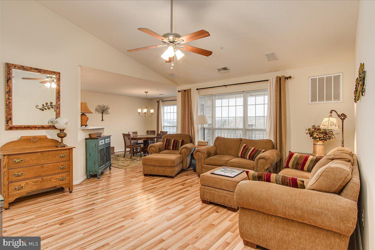 RIDGEVIEW - Residential