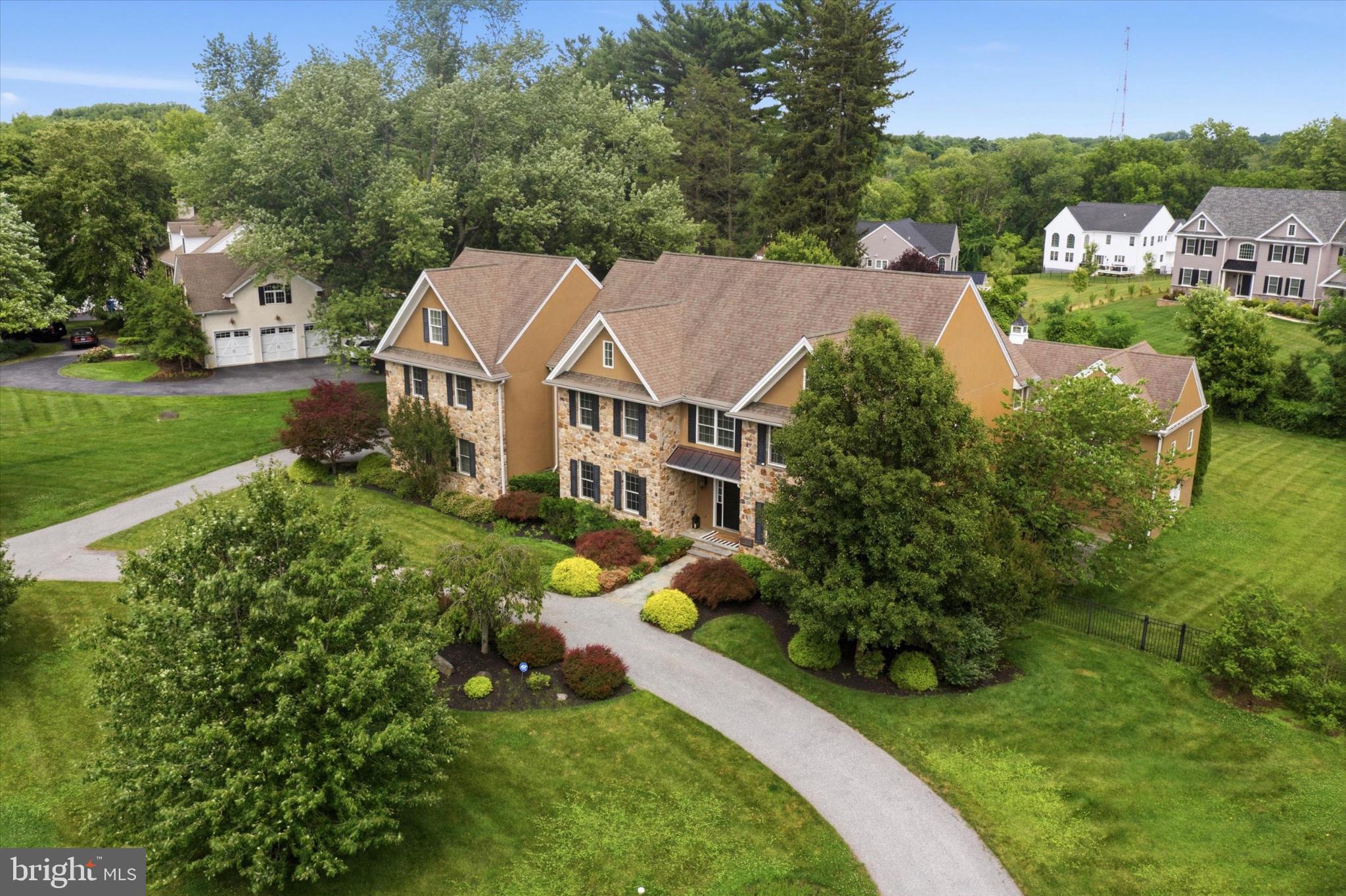 DARLINGTON POINTE - Residential