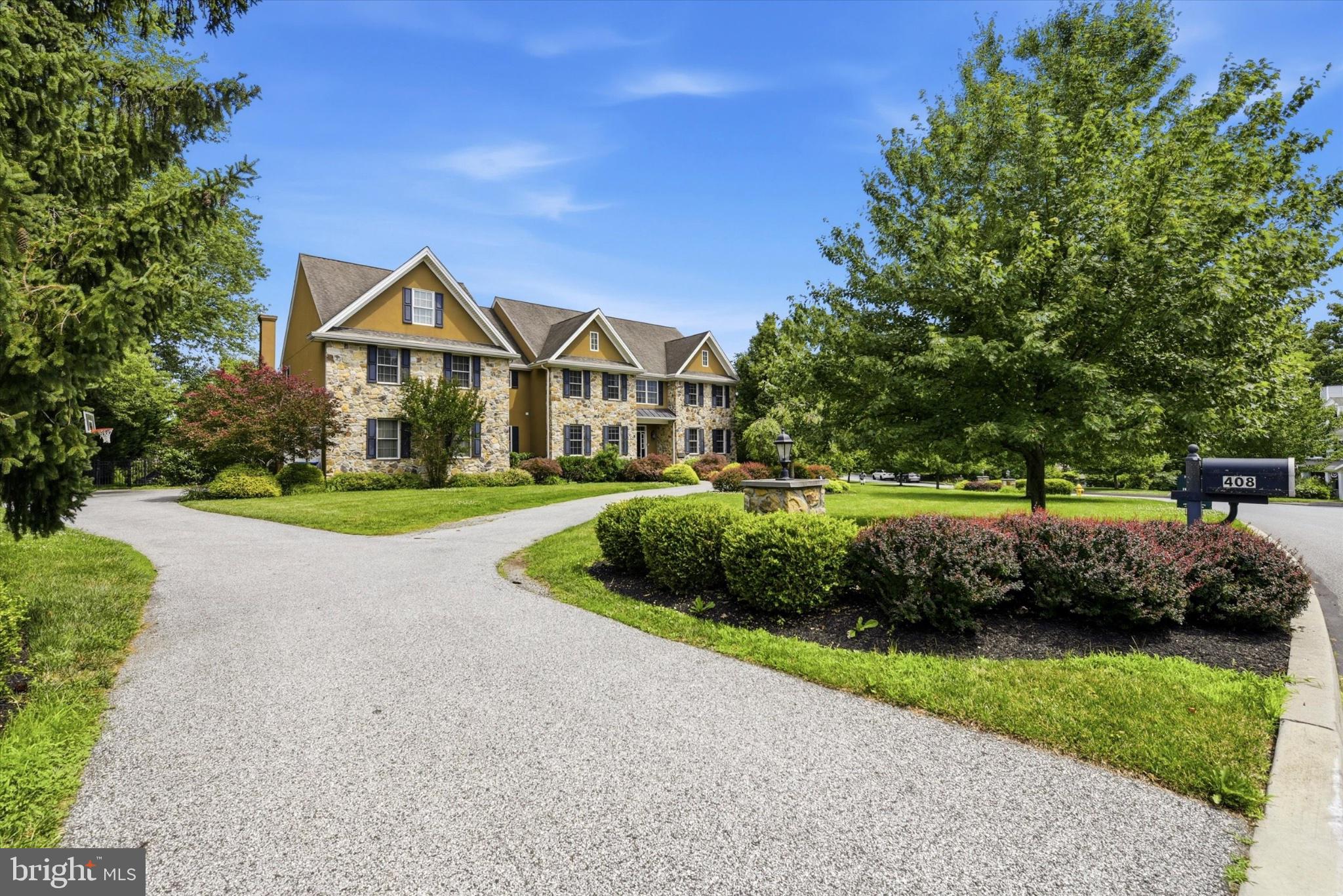 DARLINGTON POINTE - Residential