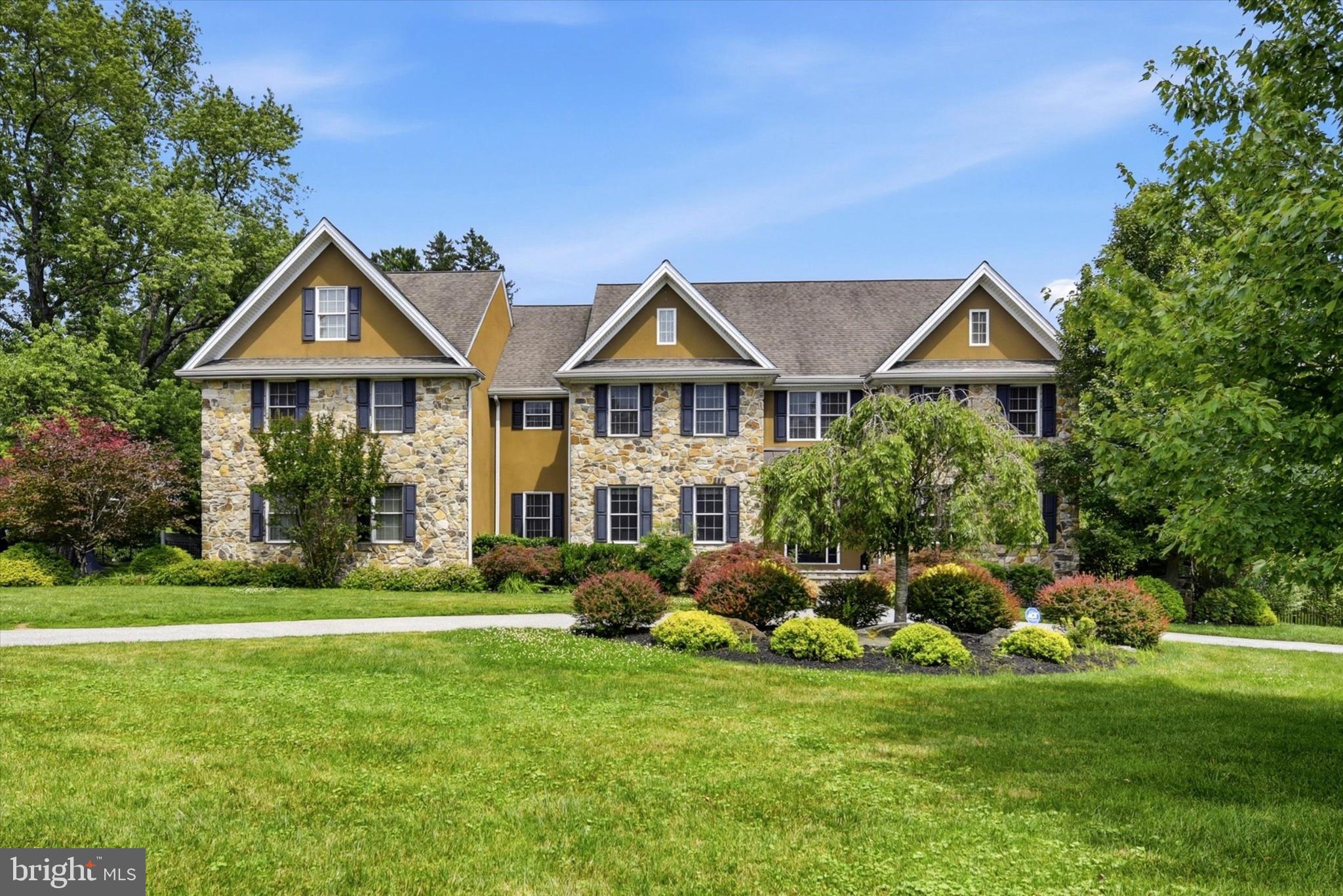 DARLINGTON POINTE - Residential