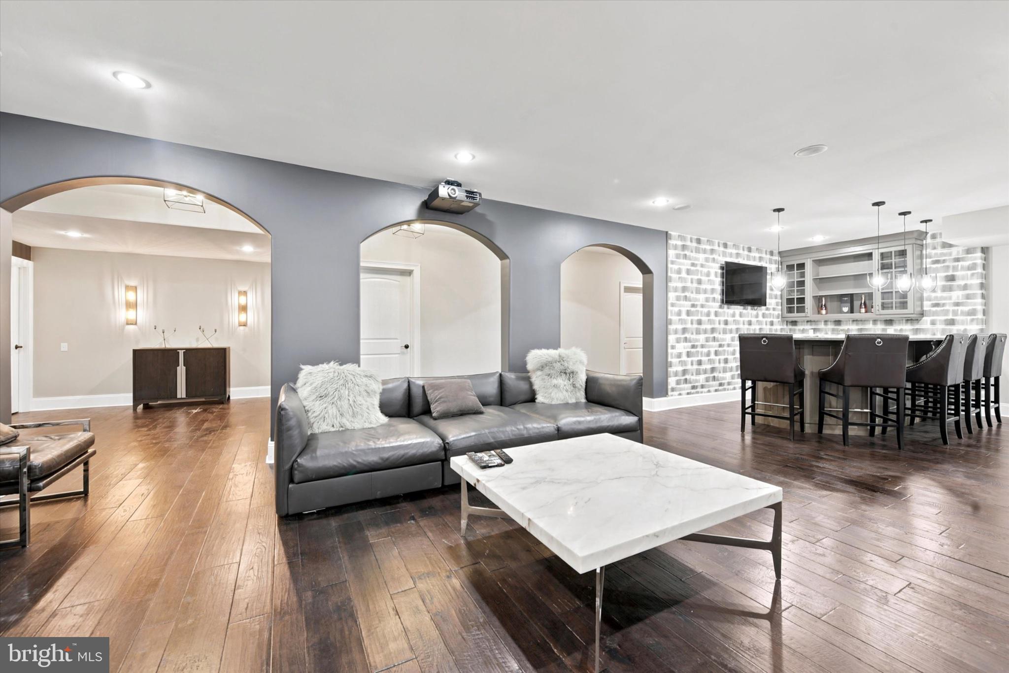 DARLINGTON POINTE - Residential