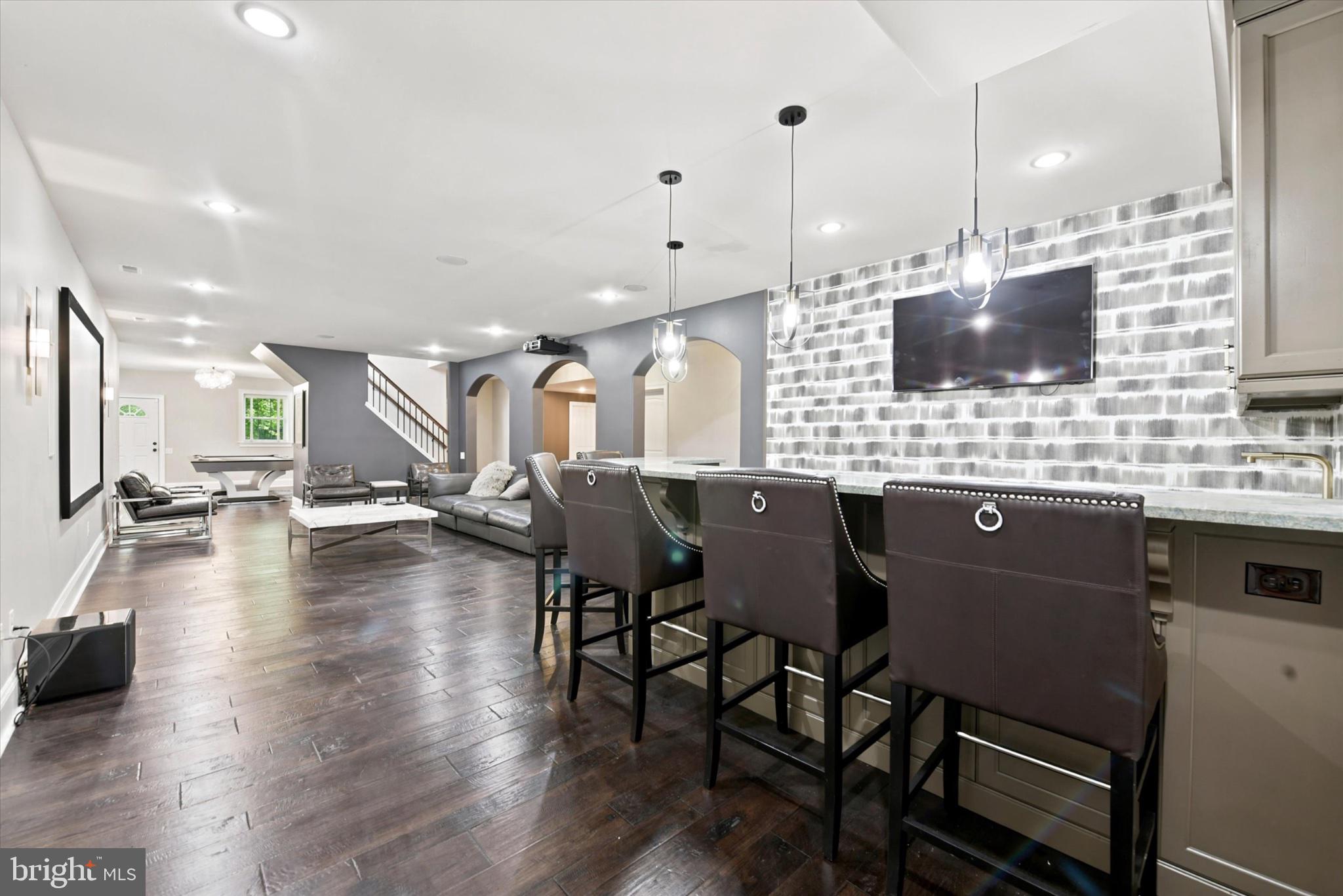 DARLINGTON POINTE - Residential