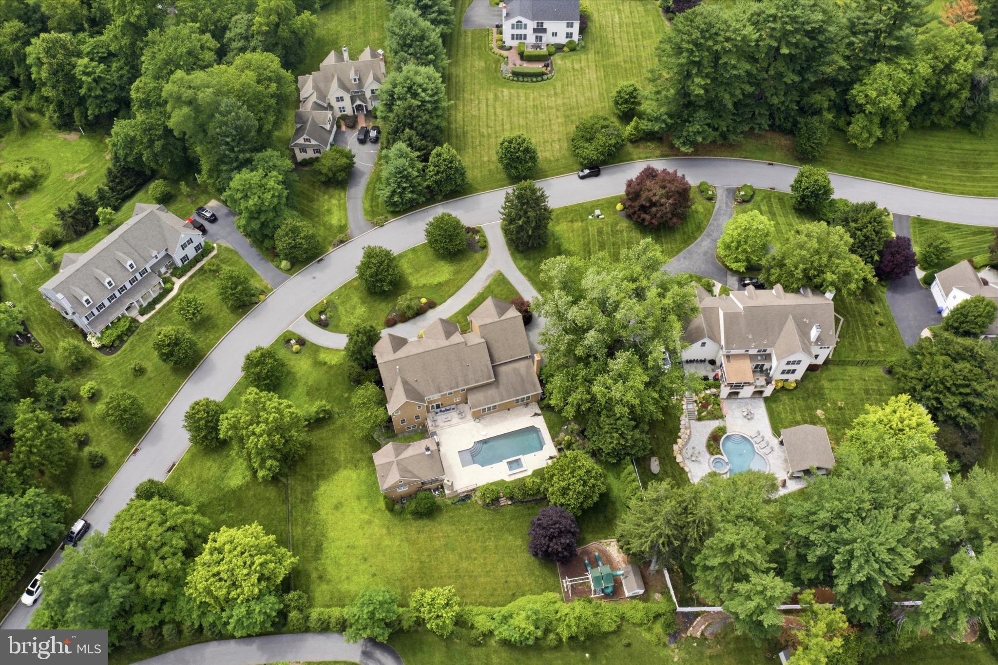 DARLINGTON POINTE - Residential