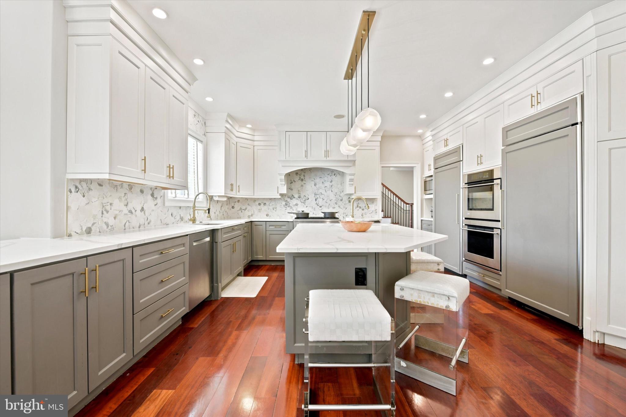 DARLINGTON POINTE - Residential