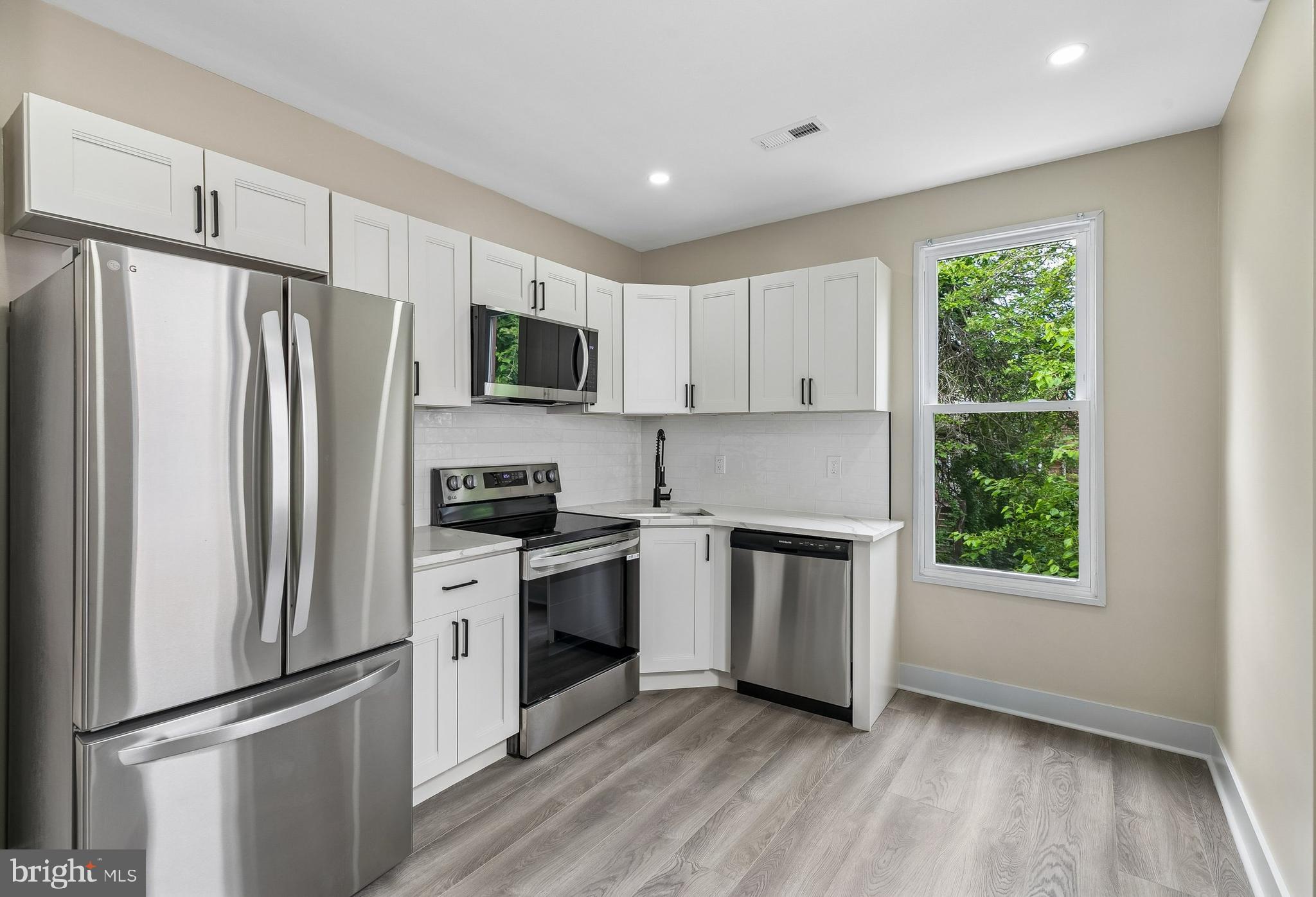 CARROLL PARK - Residential Income