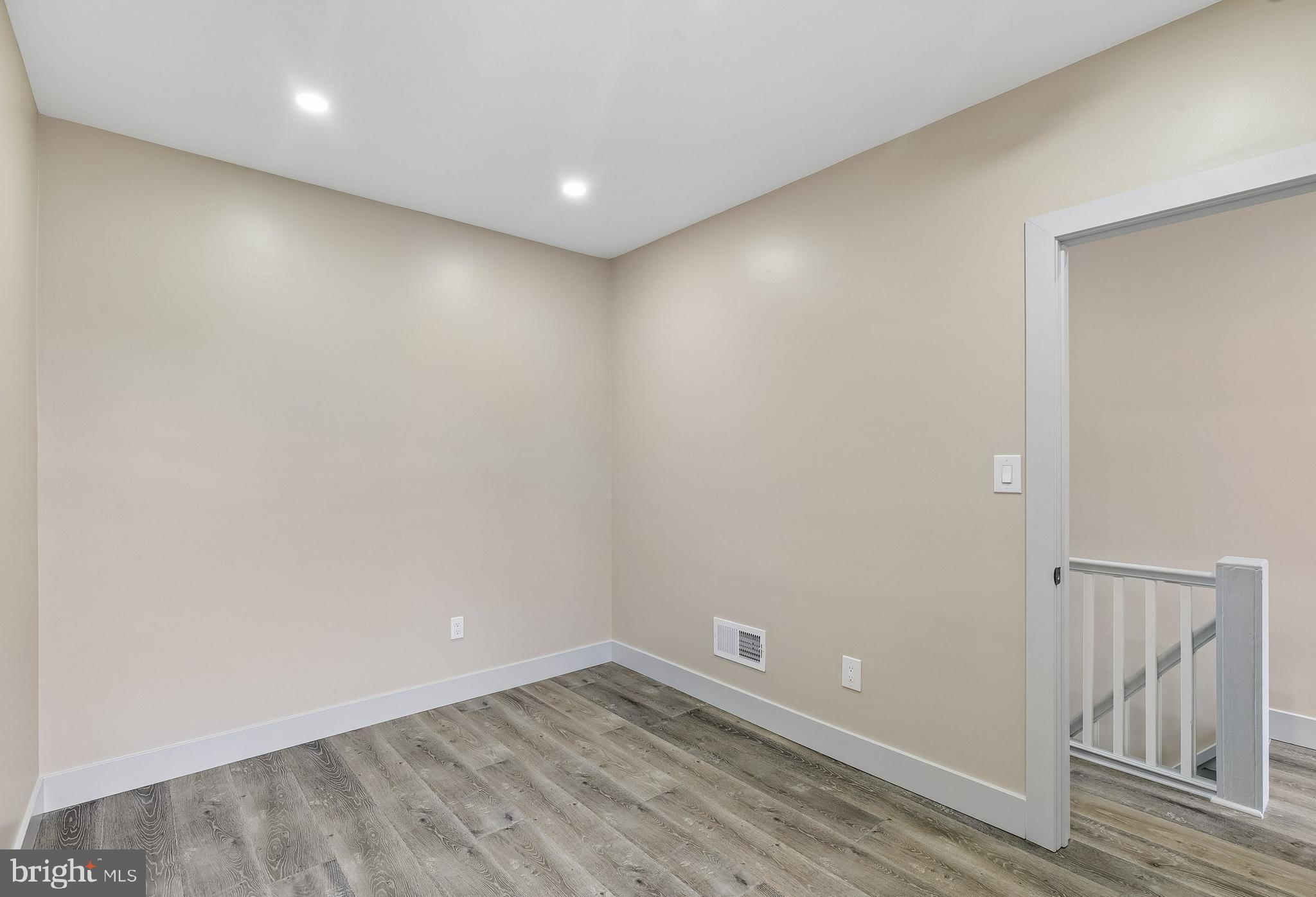 CARROLL PARK - Residential Income