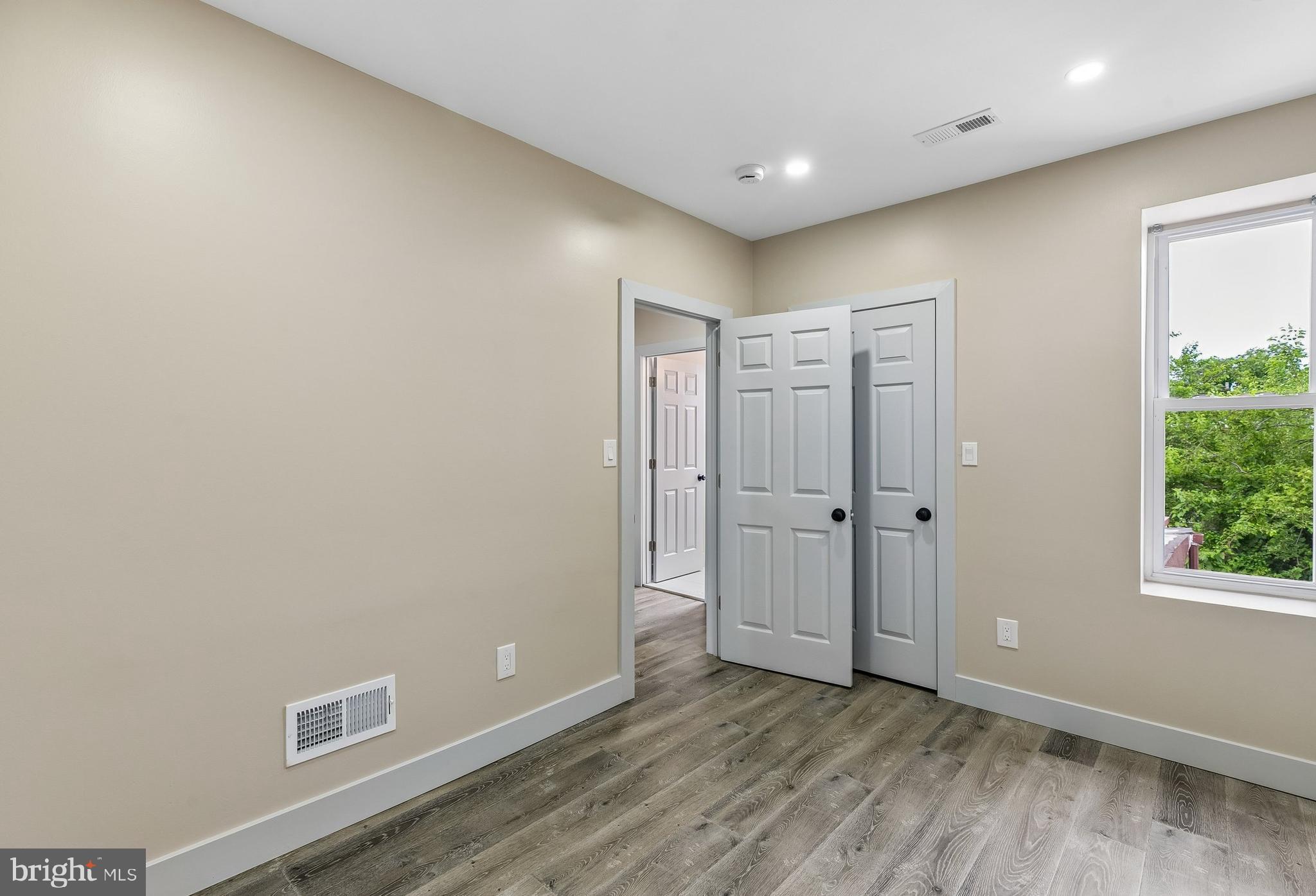 CARROLL PARK - Residential Income