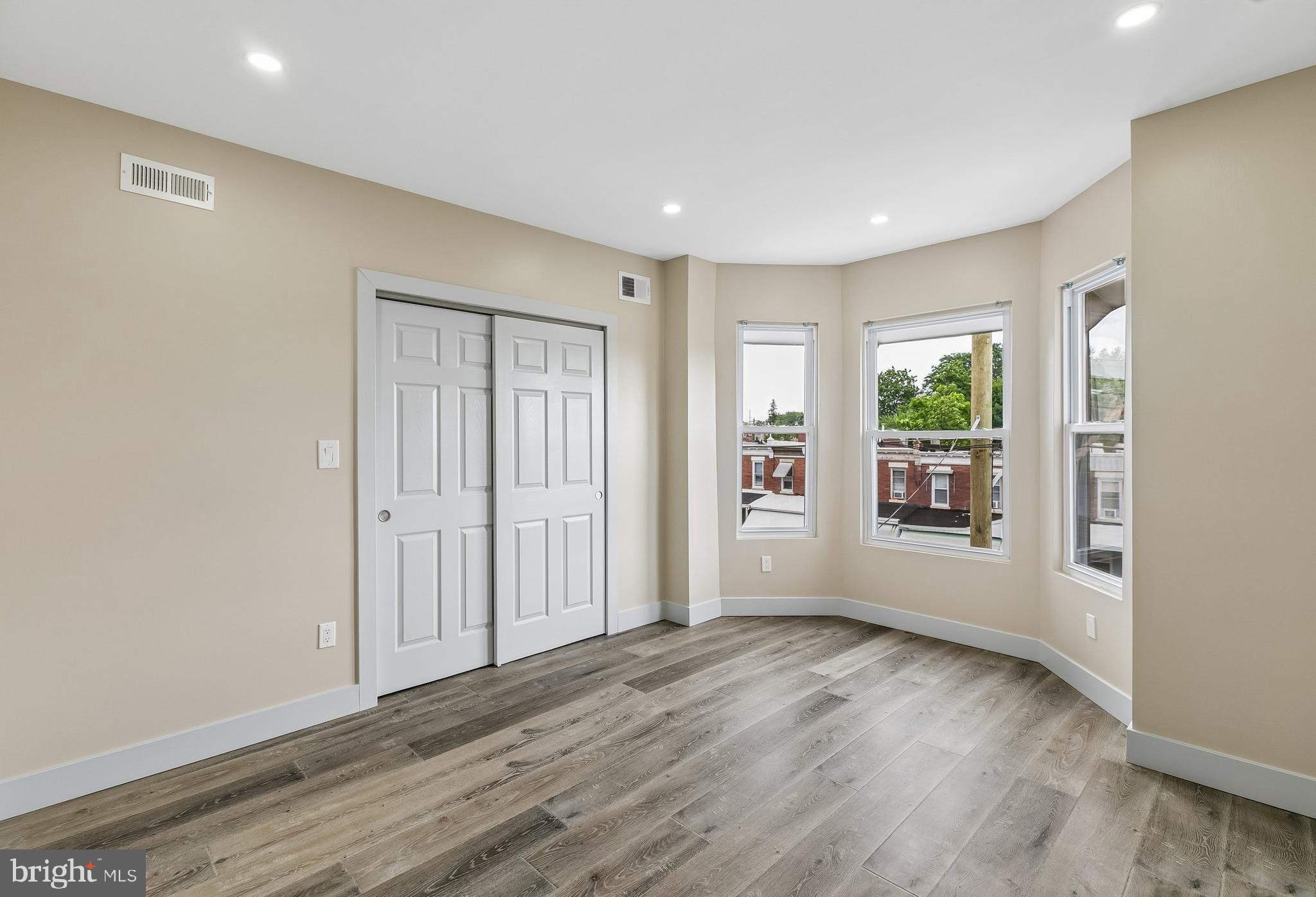 CARROLL PARK - Residential Income