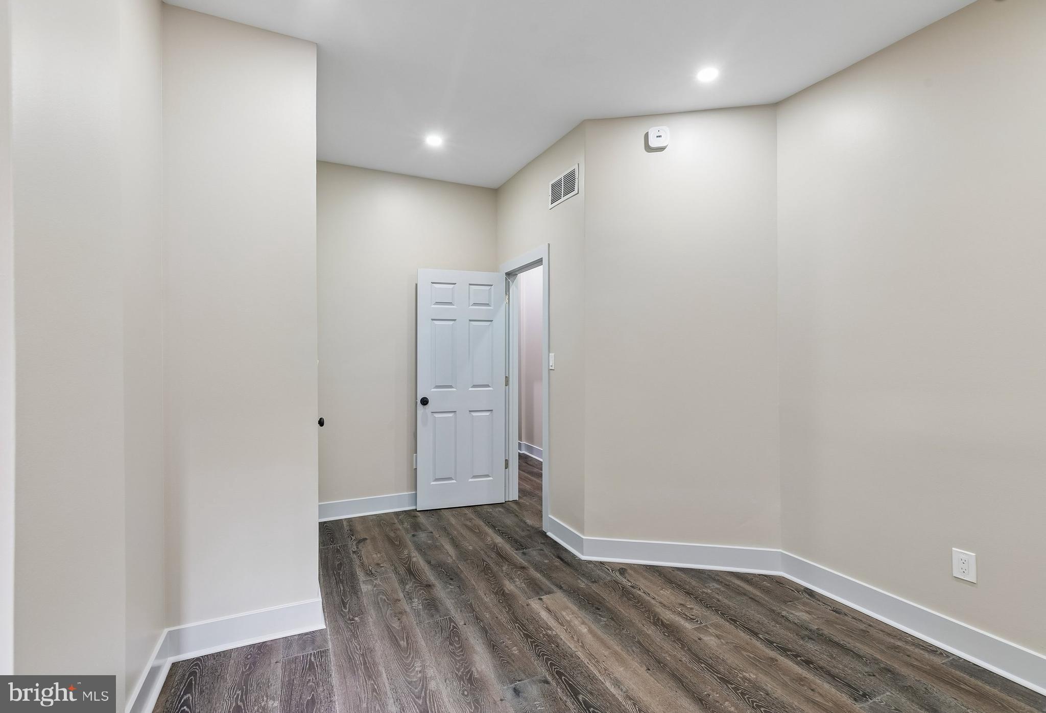 CARROLL PARK - Residential Income