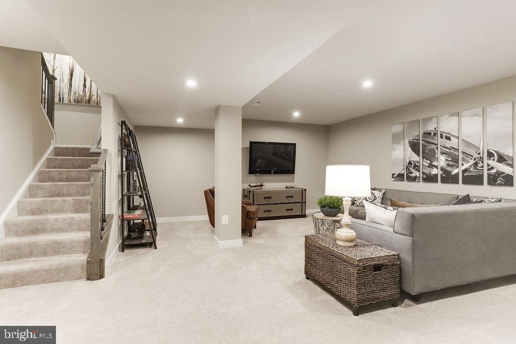 THE LAKES AT MARTINSBURG - Residential