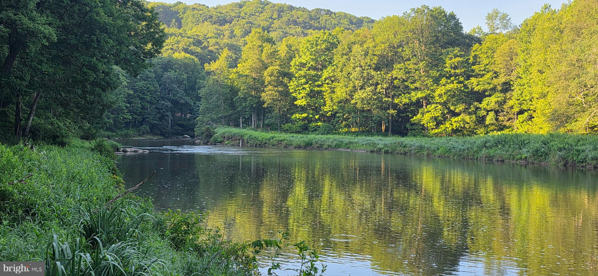 RIVER RUN - Land