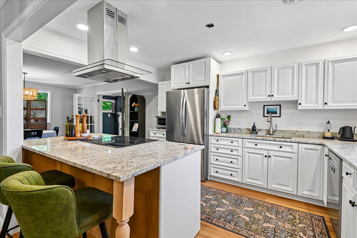 AVALON SHORES - Residential