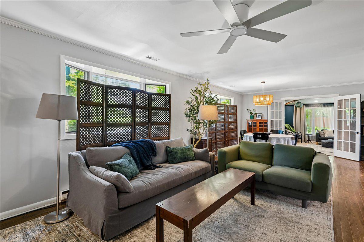 AVALON SHORES - Residential