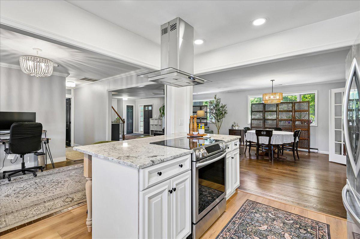 AVALON SHORES - Residential