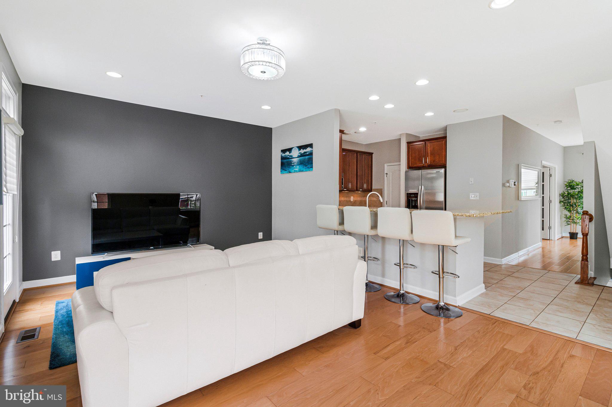 LEESBOROUGH - Residential