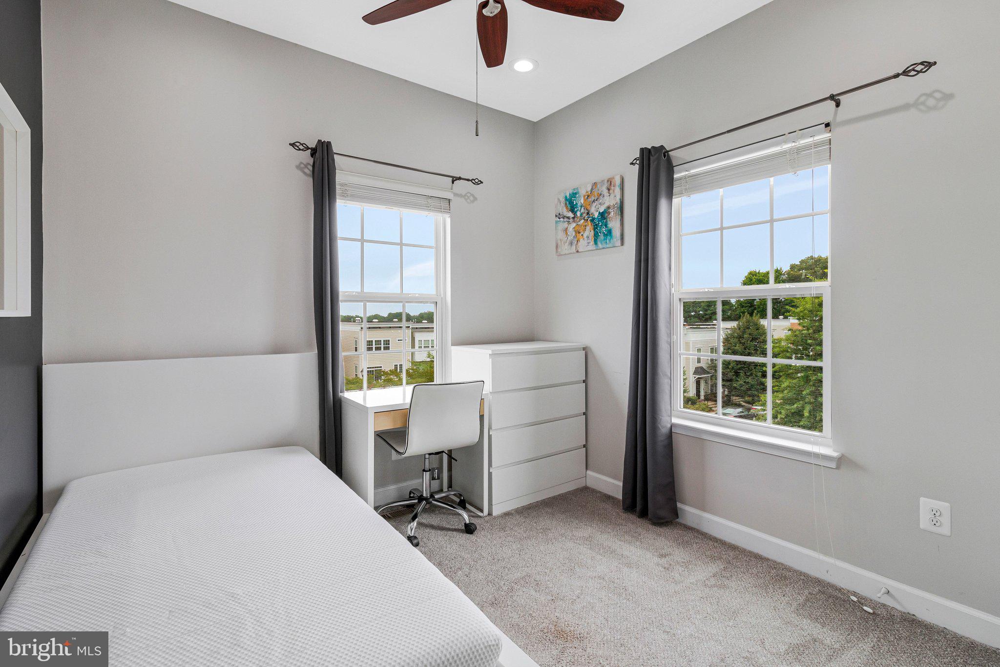 LEESBOROUGH - Residential
