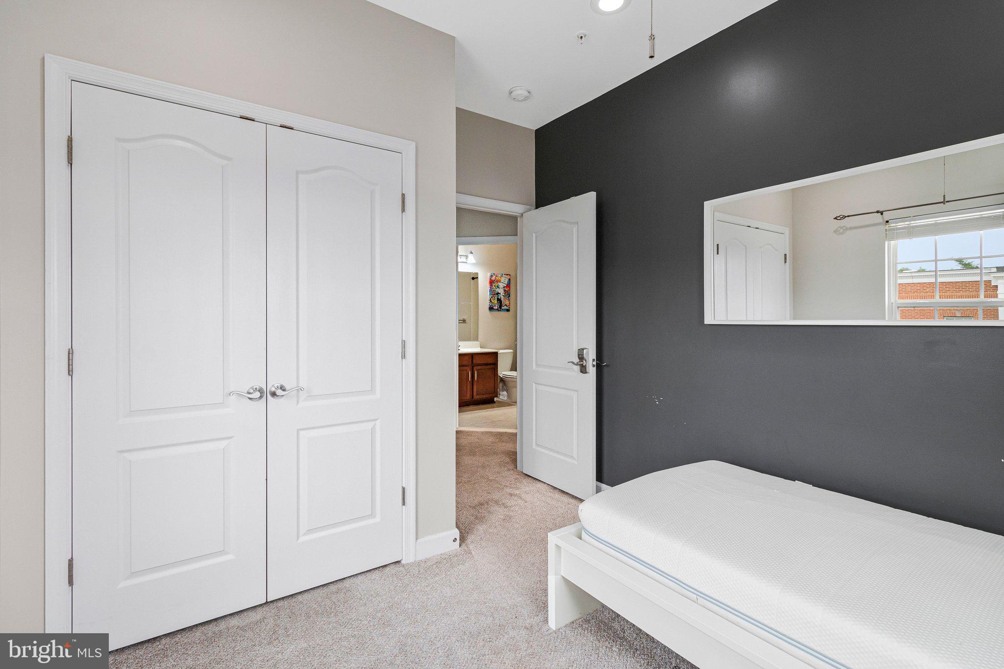 LEESBOROUGH - Residential