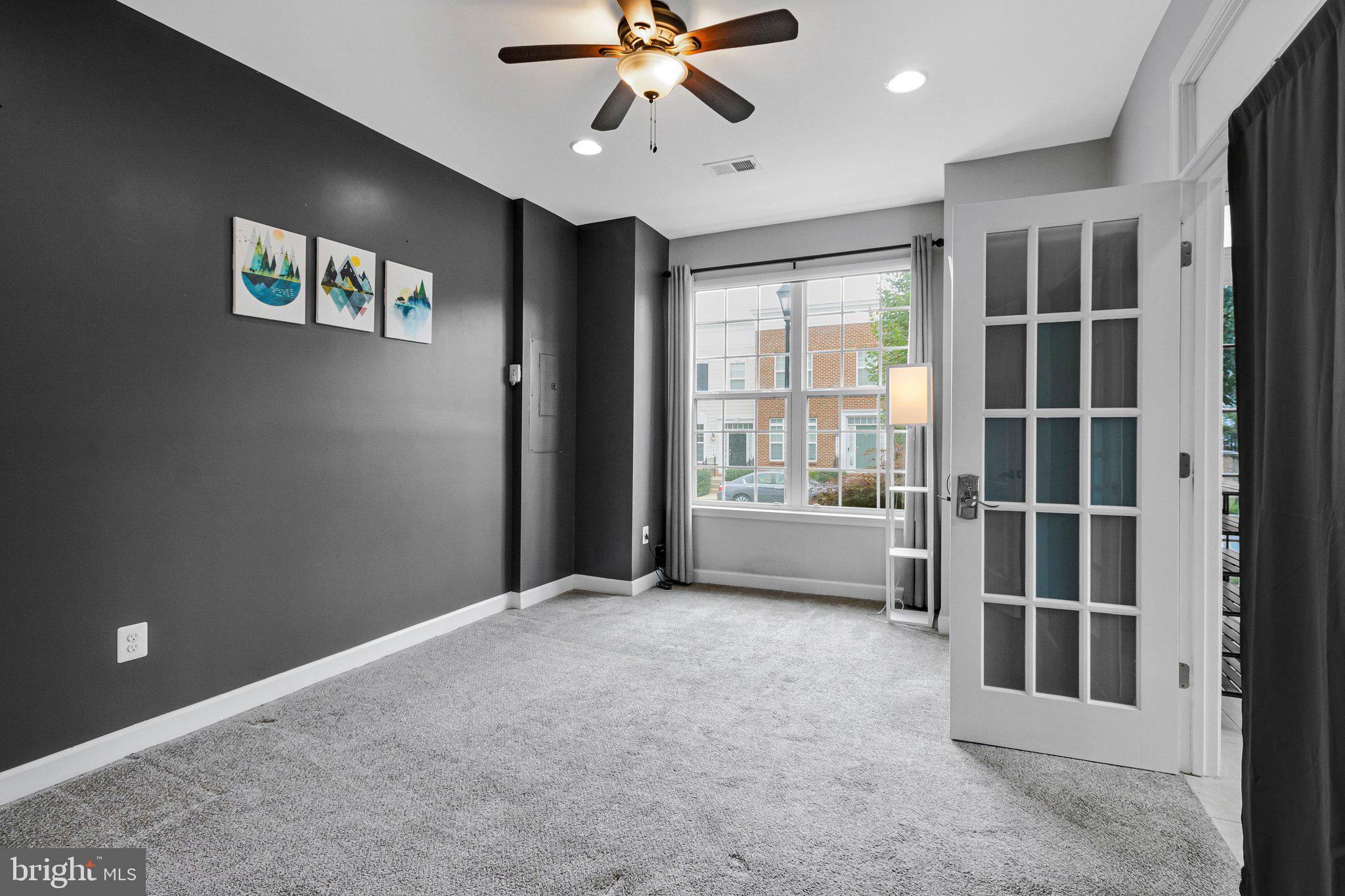 LEESBOROUGH - Residential
