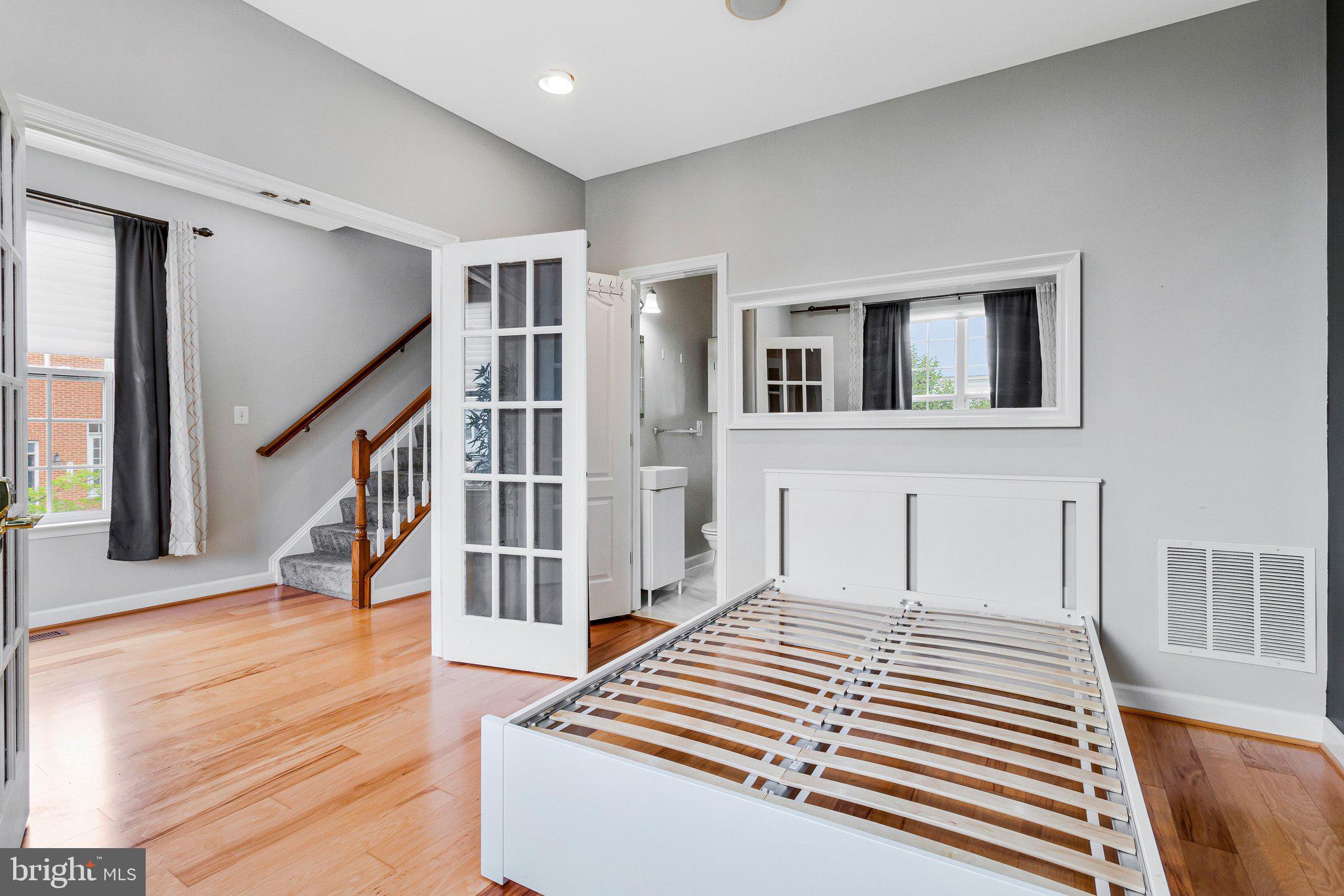 LEESBOROUGH - Residential