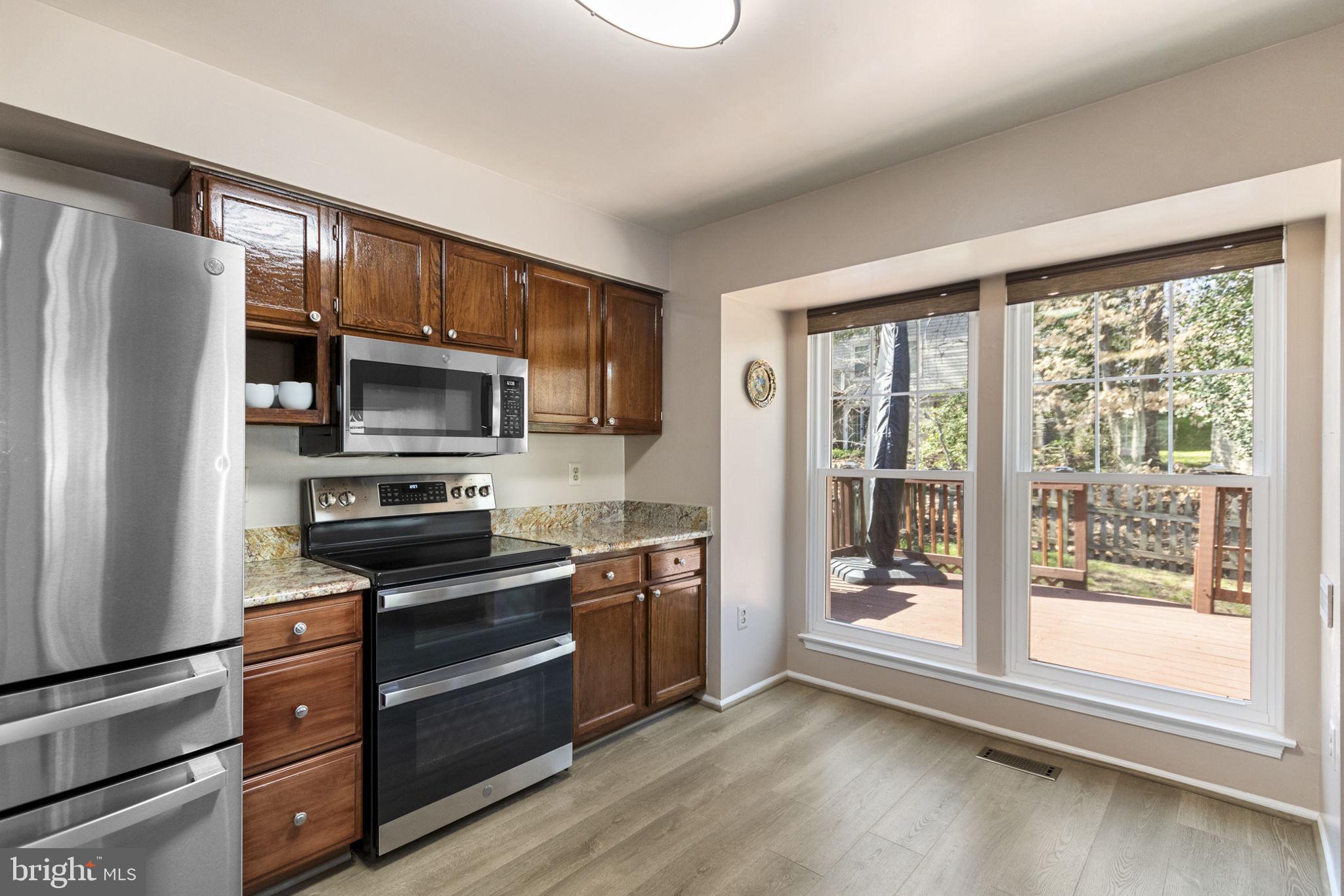 LAKE RIDGE - Residential
