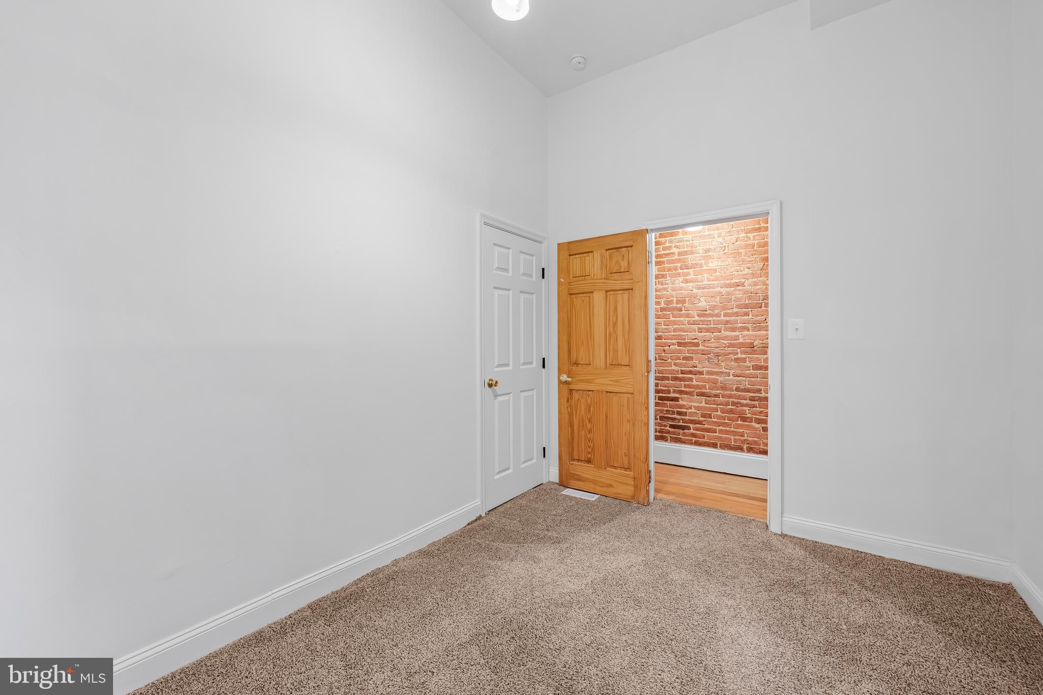 RESERVOIR HILL - Residential