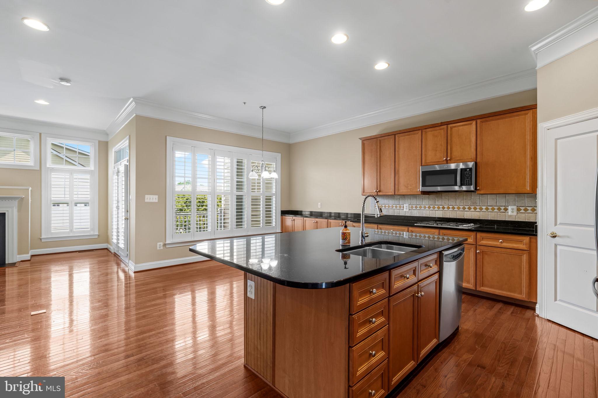 STONE LAKE - Residential