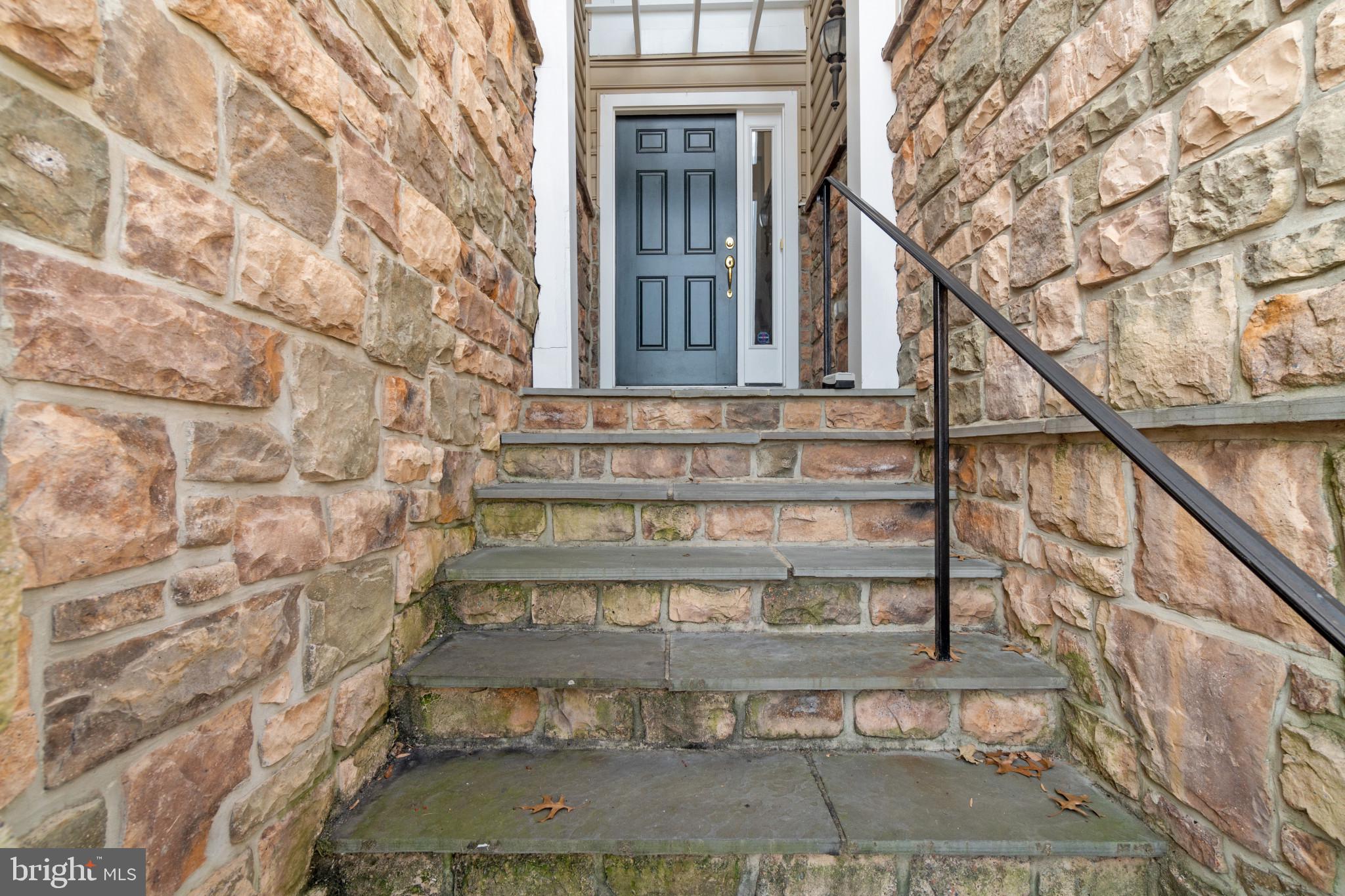 STONE LAKE - Residential