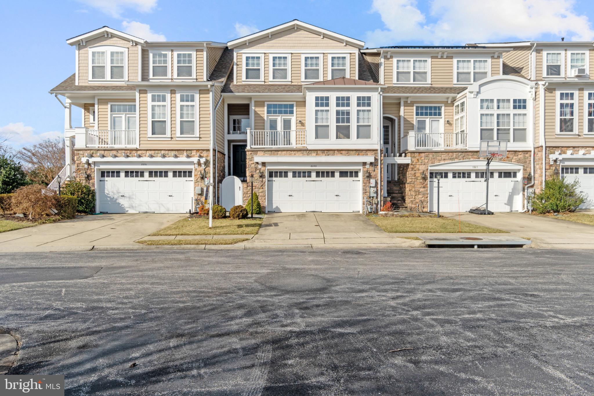 STONE LAKE - Residential