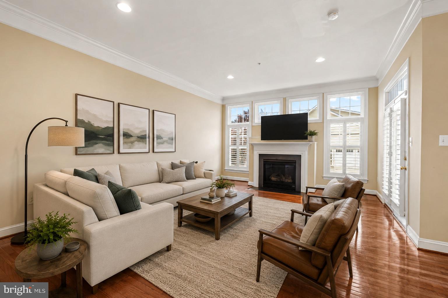 STONE LAKE - Residential