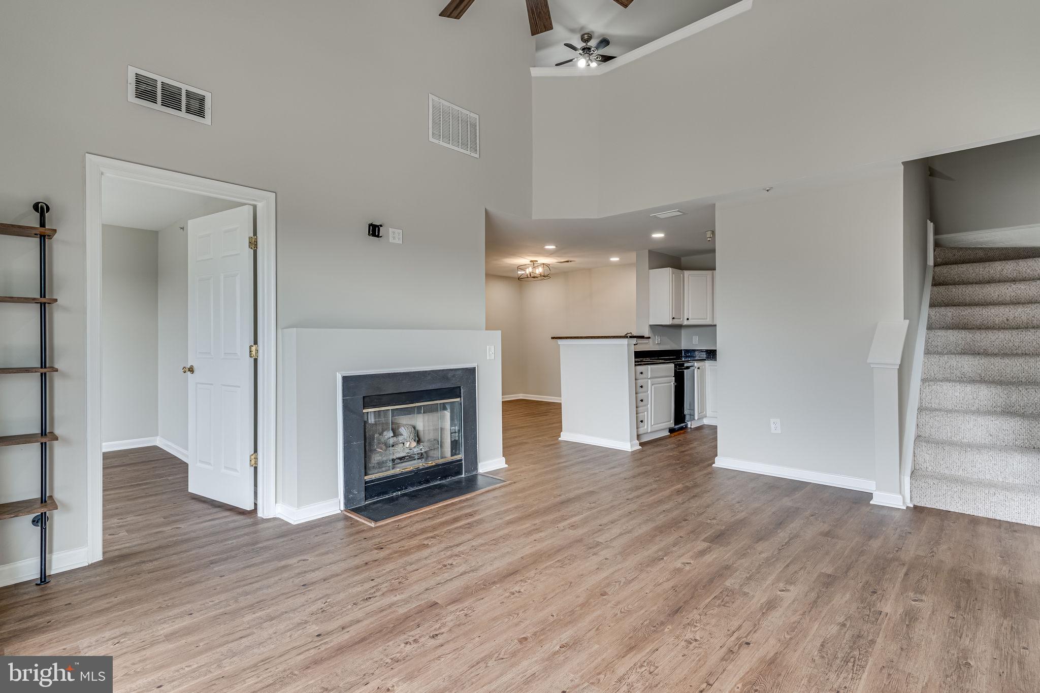 SUMMERHOUSE II CONDO - Residential Lease