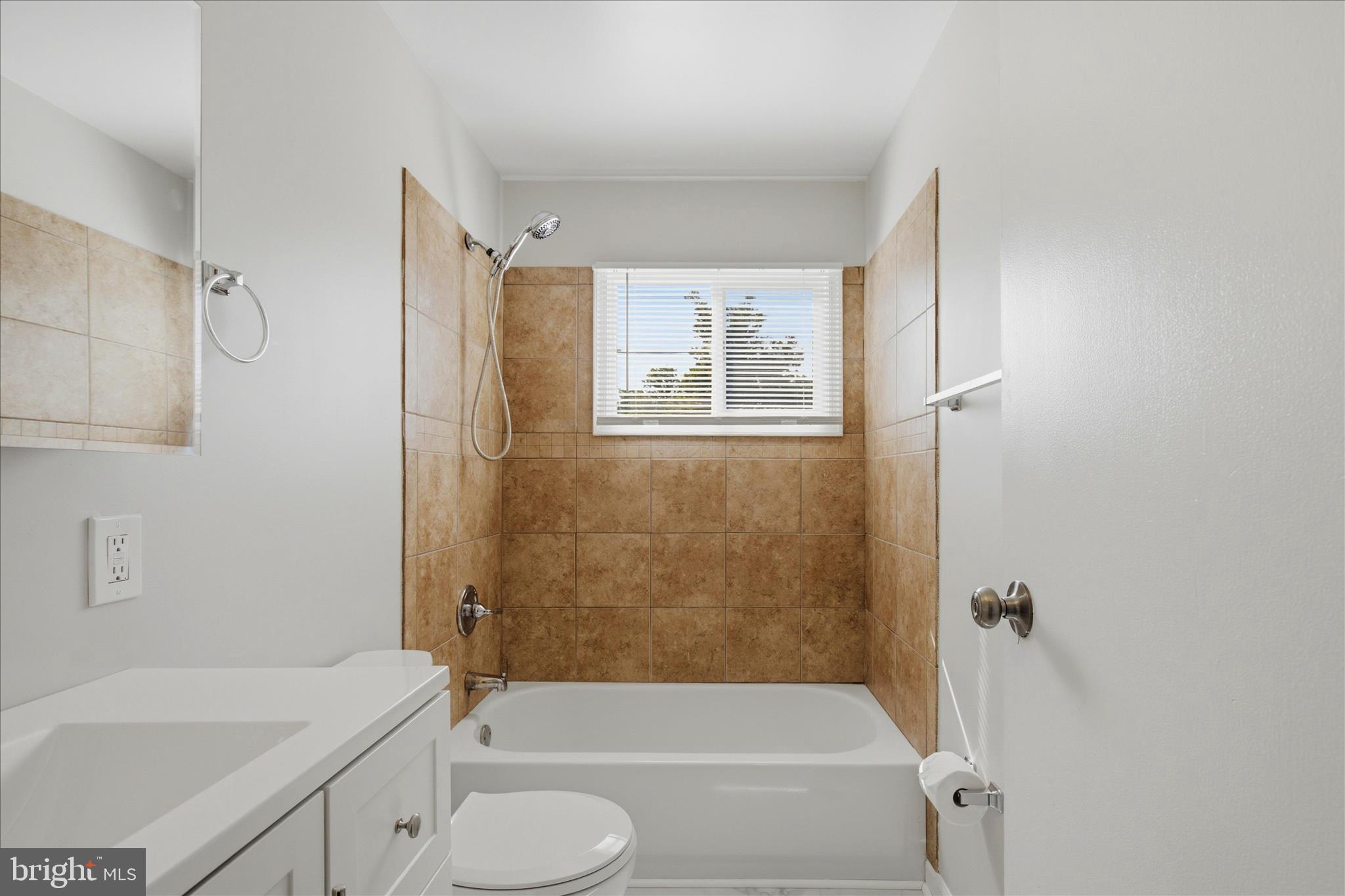 NORTH FORESTVILLE - Residential