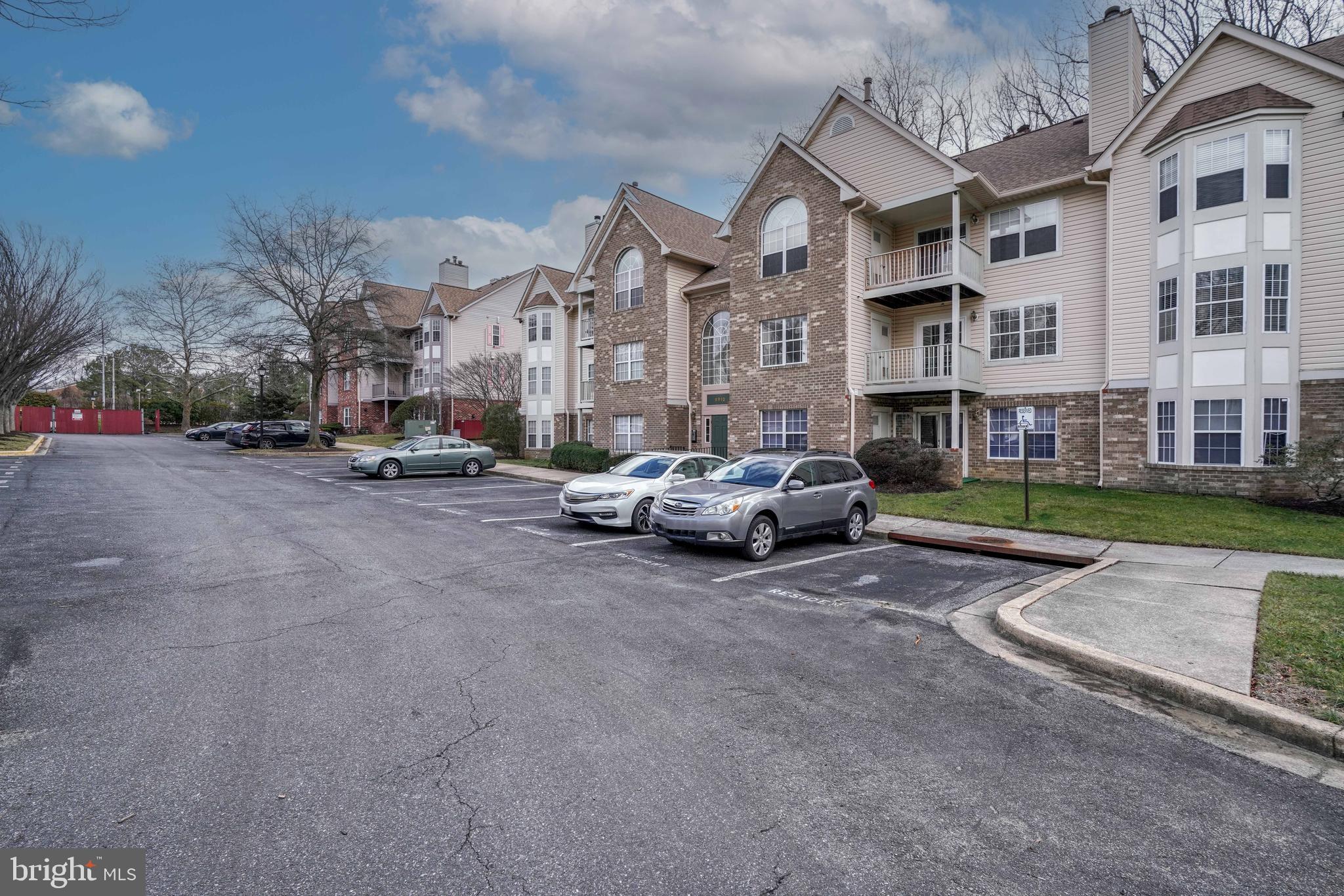 LAKE POINTE AT TOWN CENTER - Residential