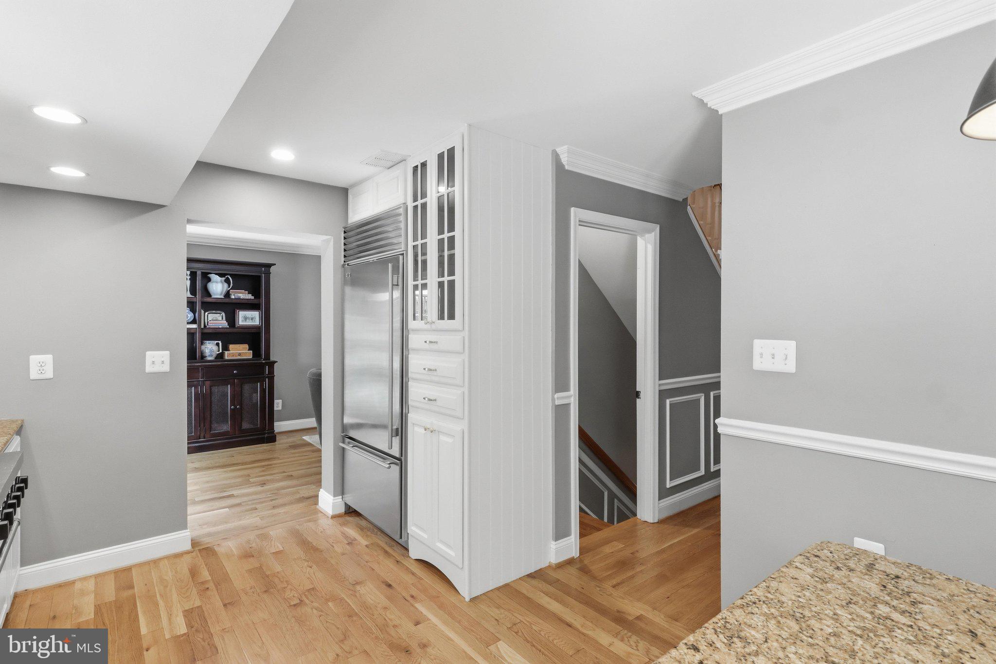 SIGNAL HILL - Residential