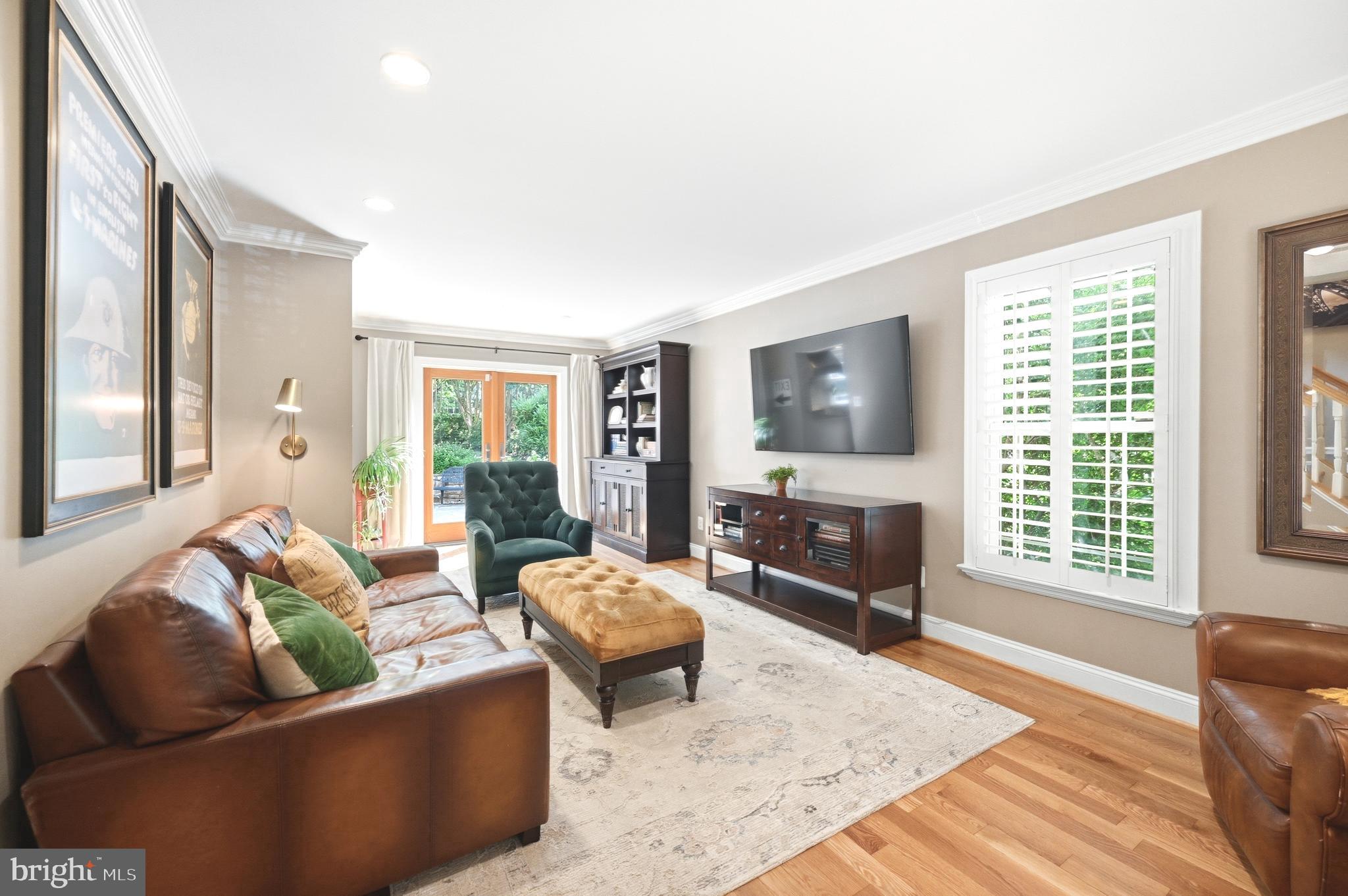 SIGNAL HILL - Residential