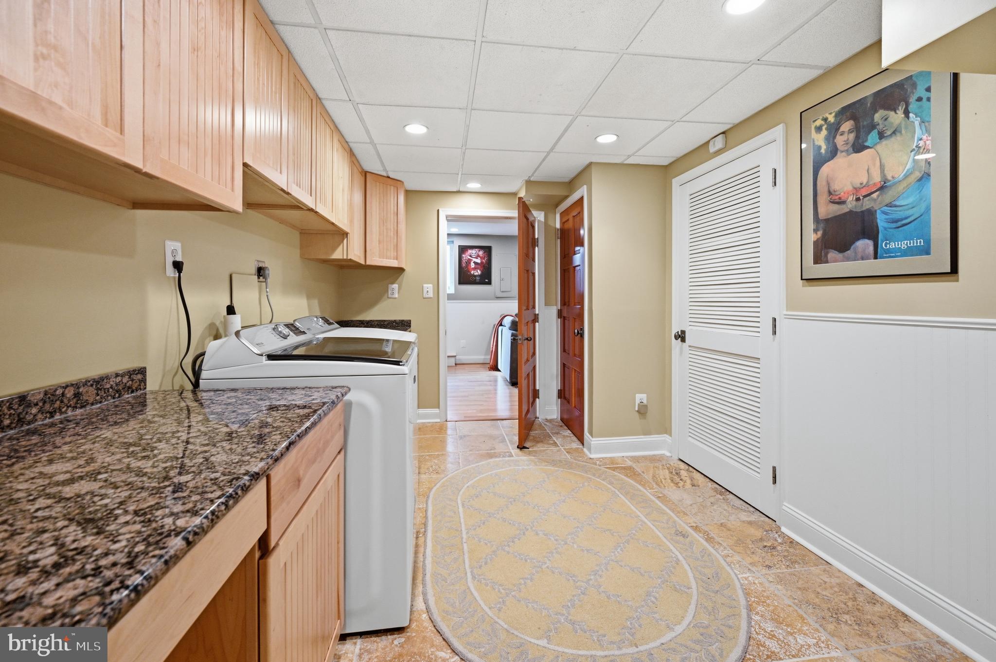 SIGNAL HILL - Residential