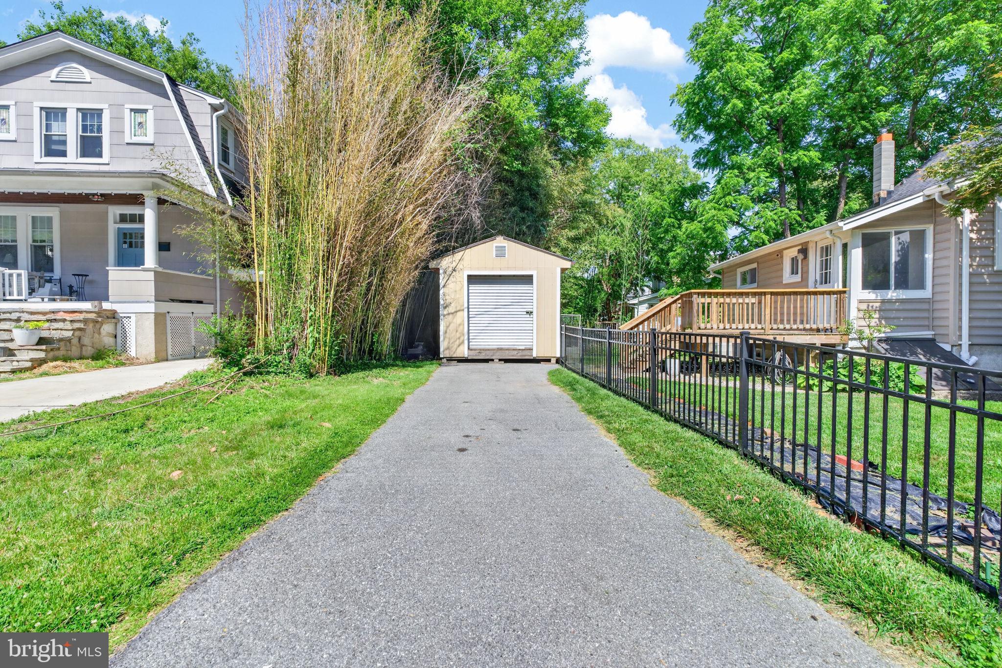 LAKE EVESHAM HISTORIC DISTRICT - Residential
